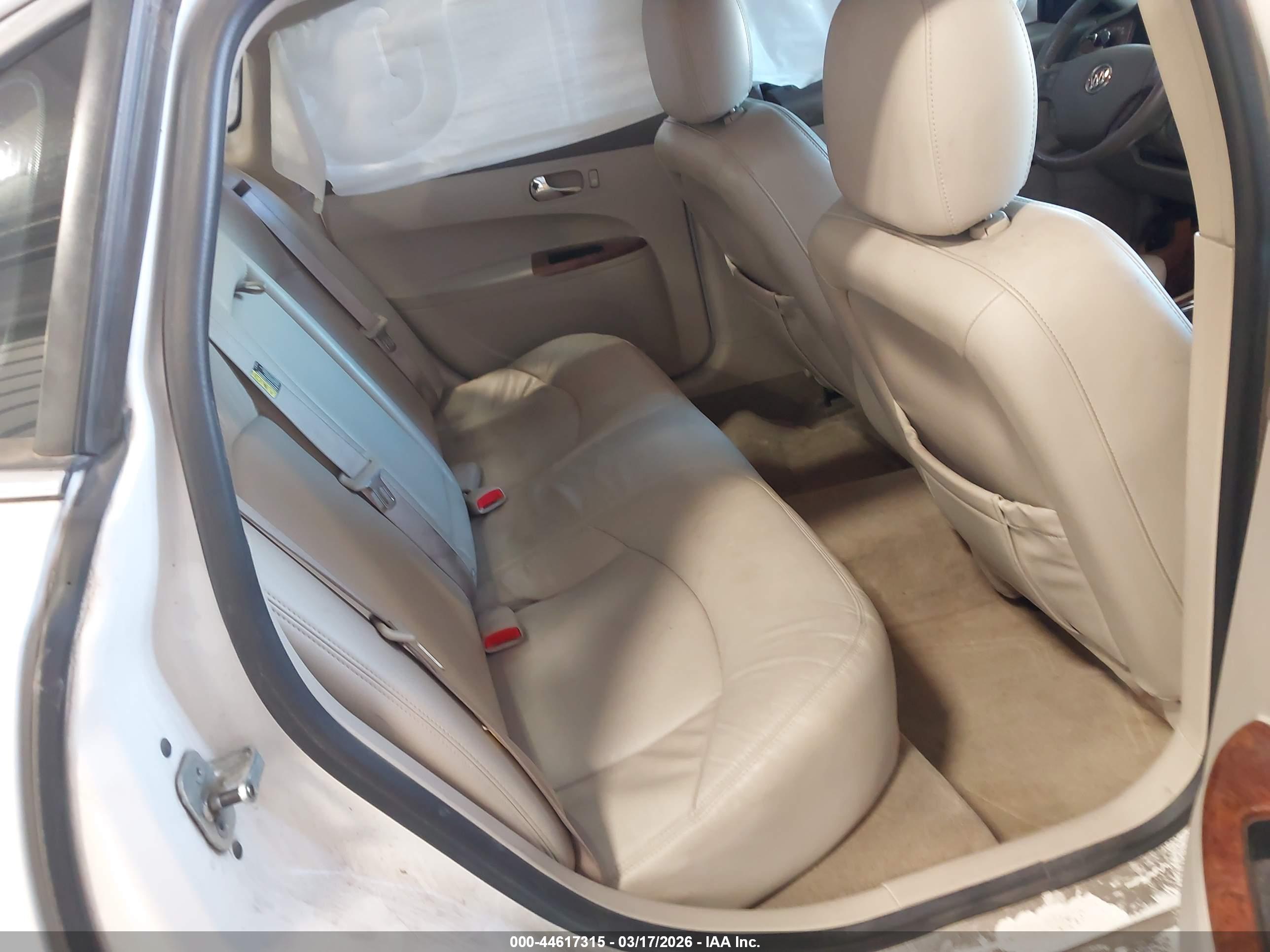 BUICK LACROSSE image 8