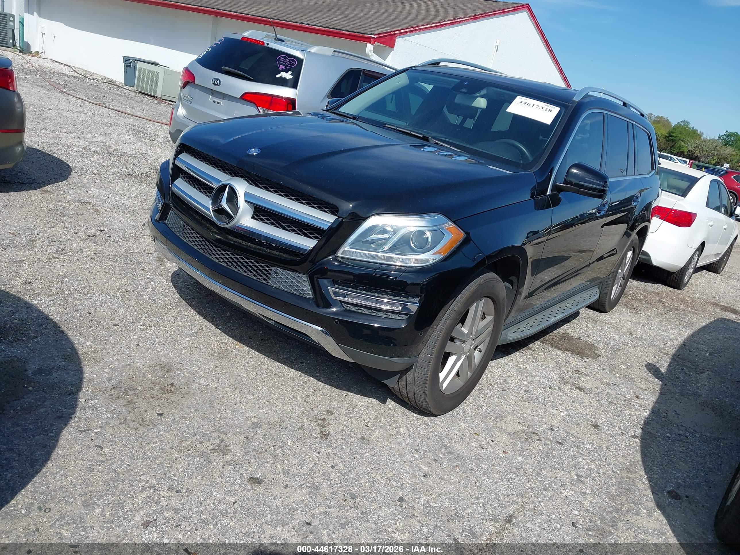 MERCEDES-BENZ GL image 2