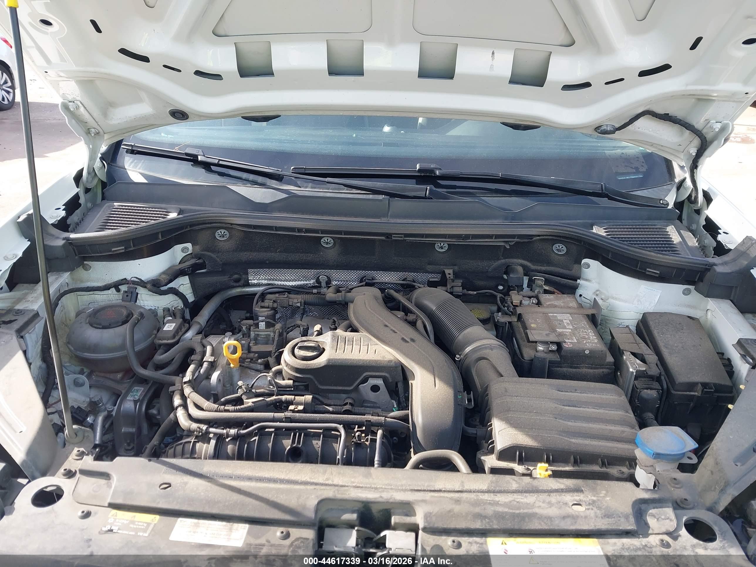 VOLKSWAGEN TAOS image 10