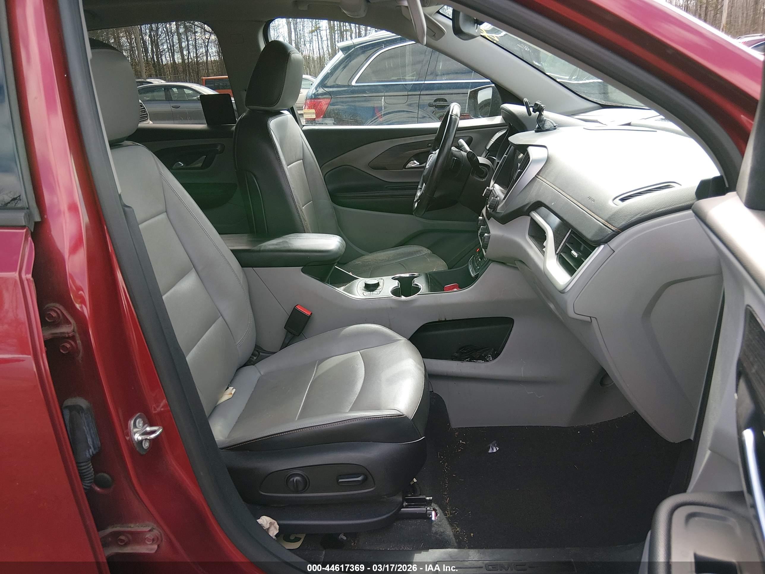 GMC TERRAIN image 5