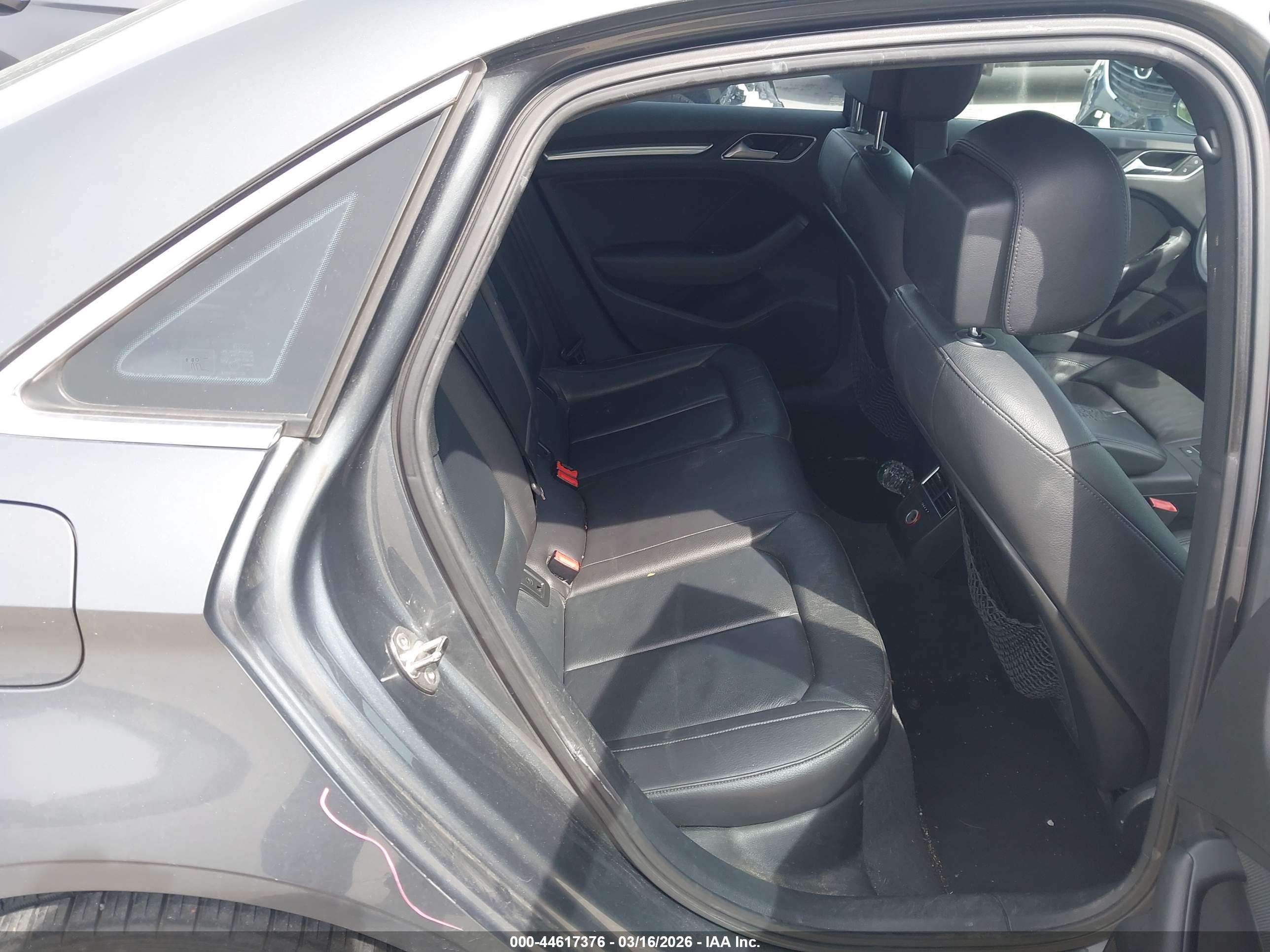 AUDI A3 image 8