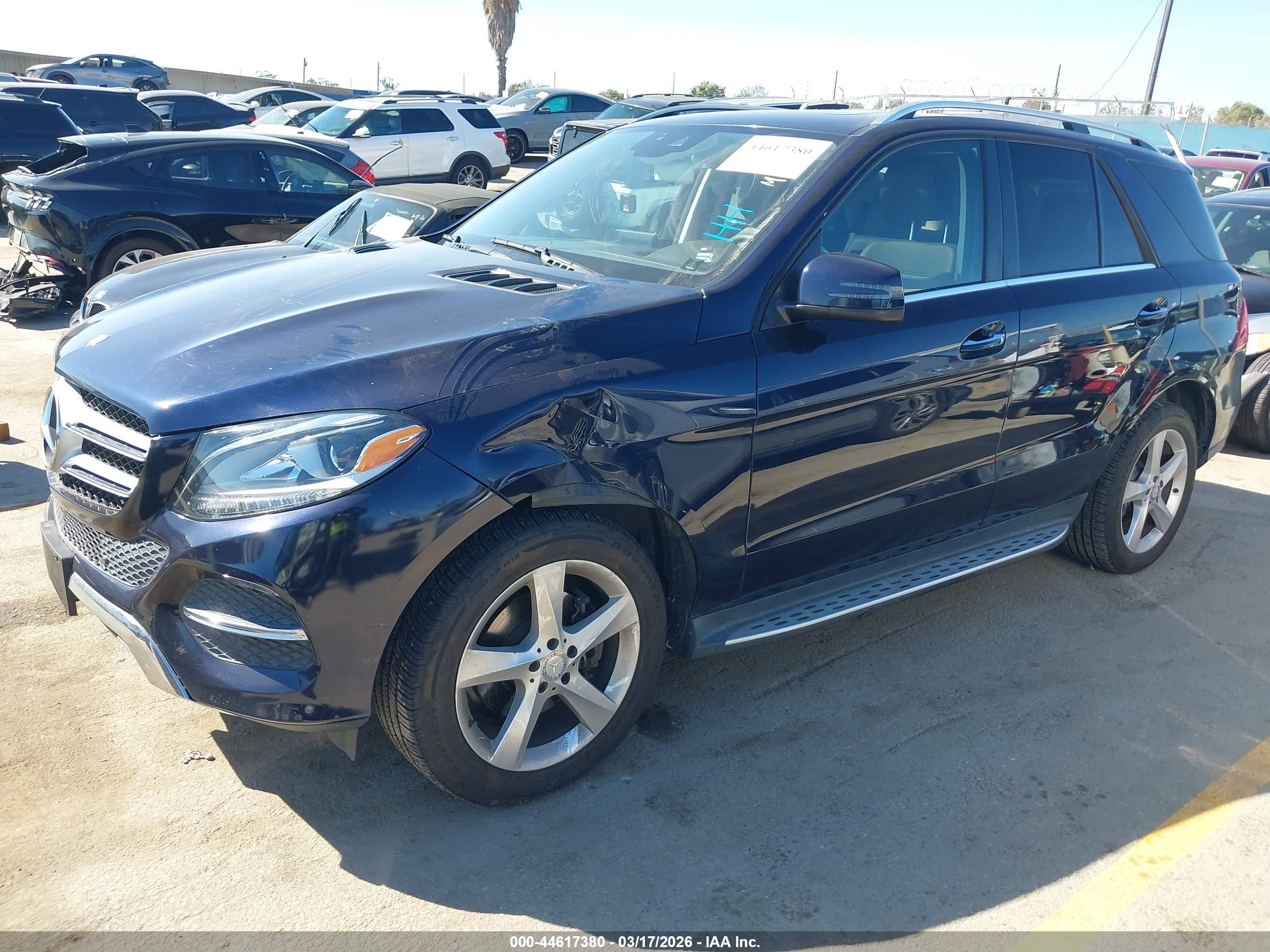 MERCEDES-BENZ GLE image 2