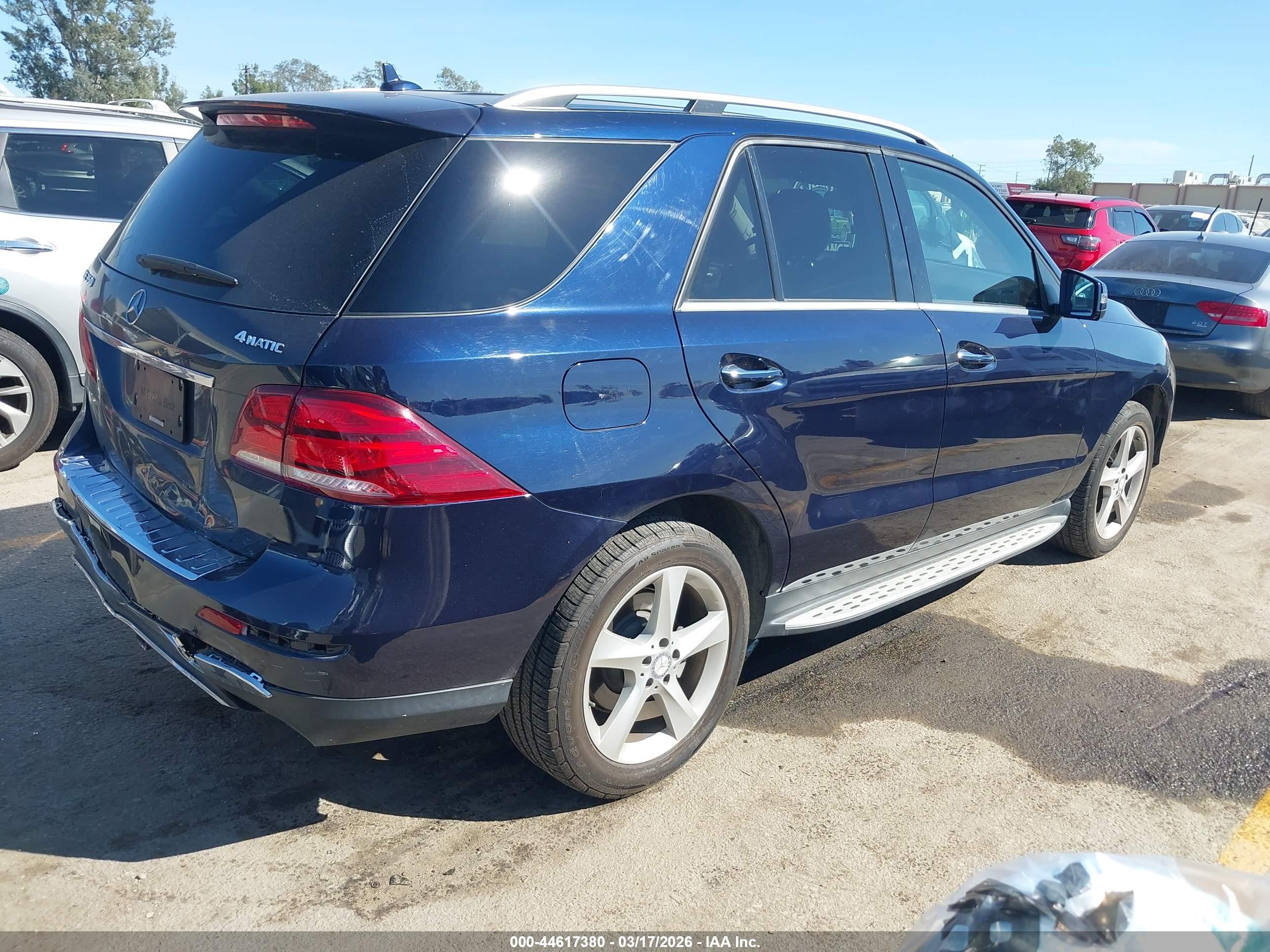 MERCEDES-BENZ GLE image 4