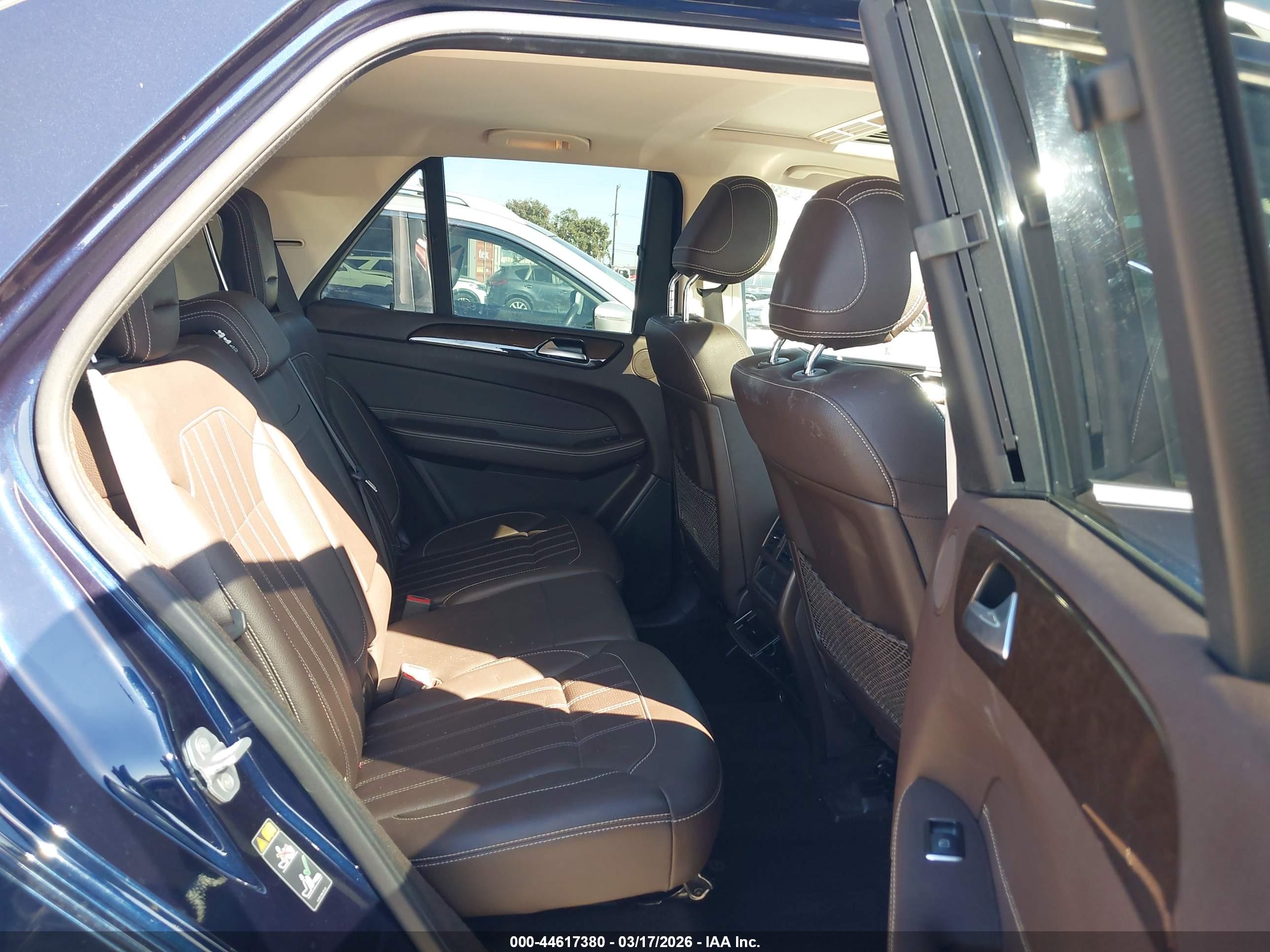 MERCEDES-BENZ GLE image 8