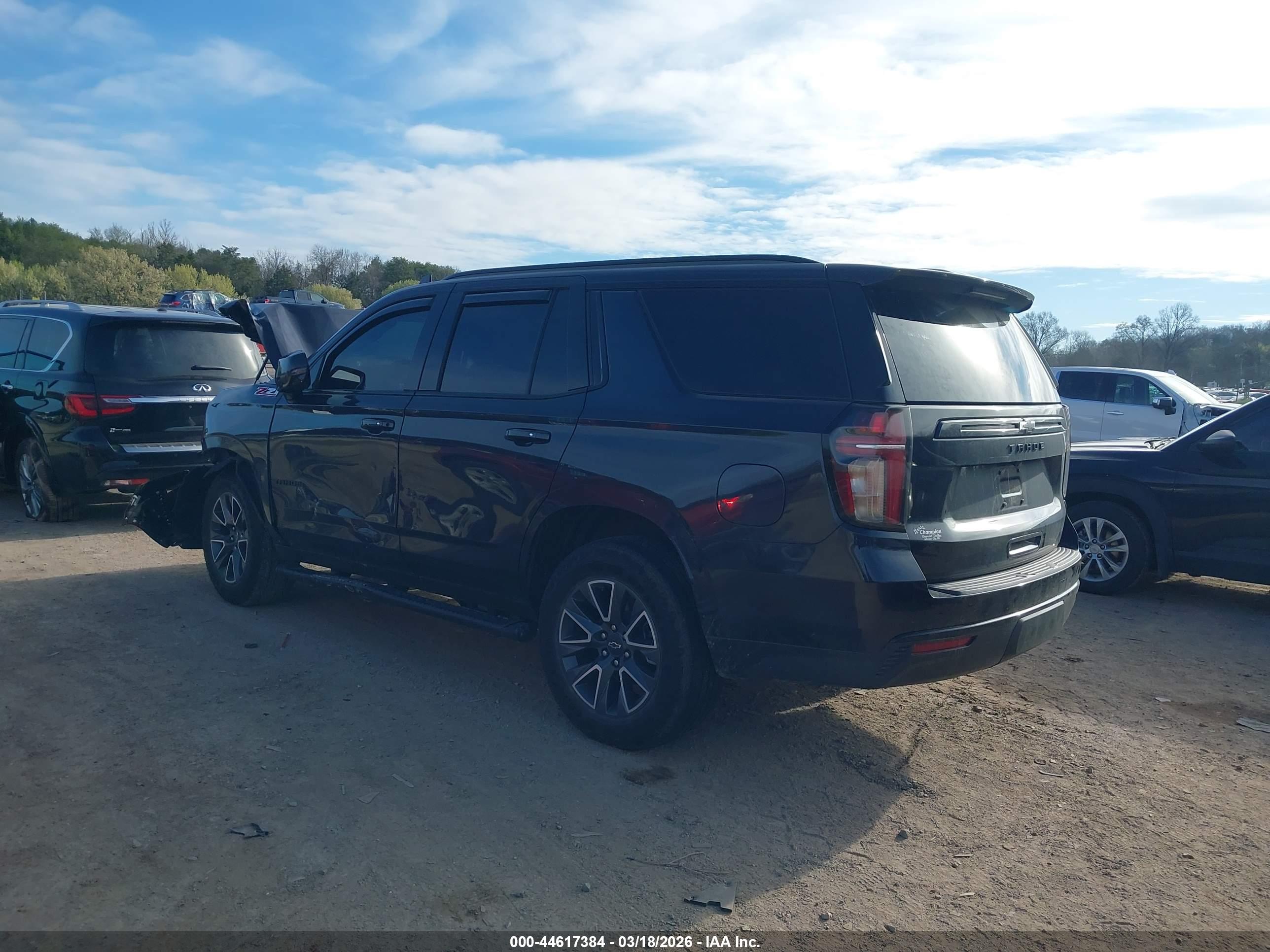 CHEVROLET TAHOE image 3