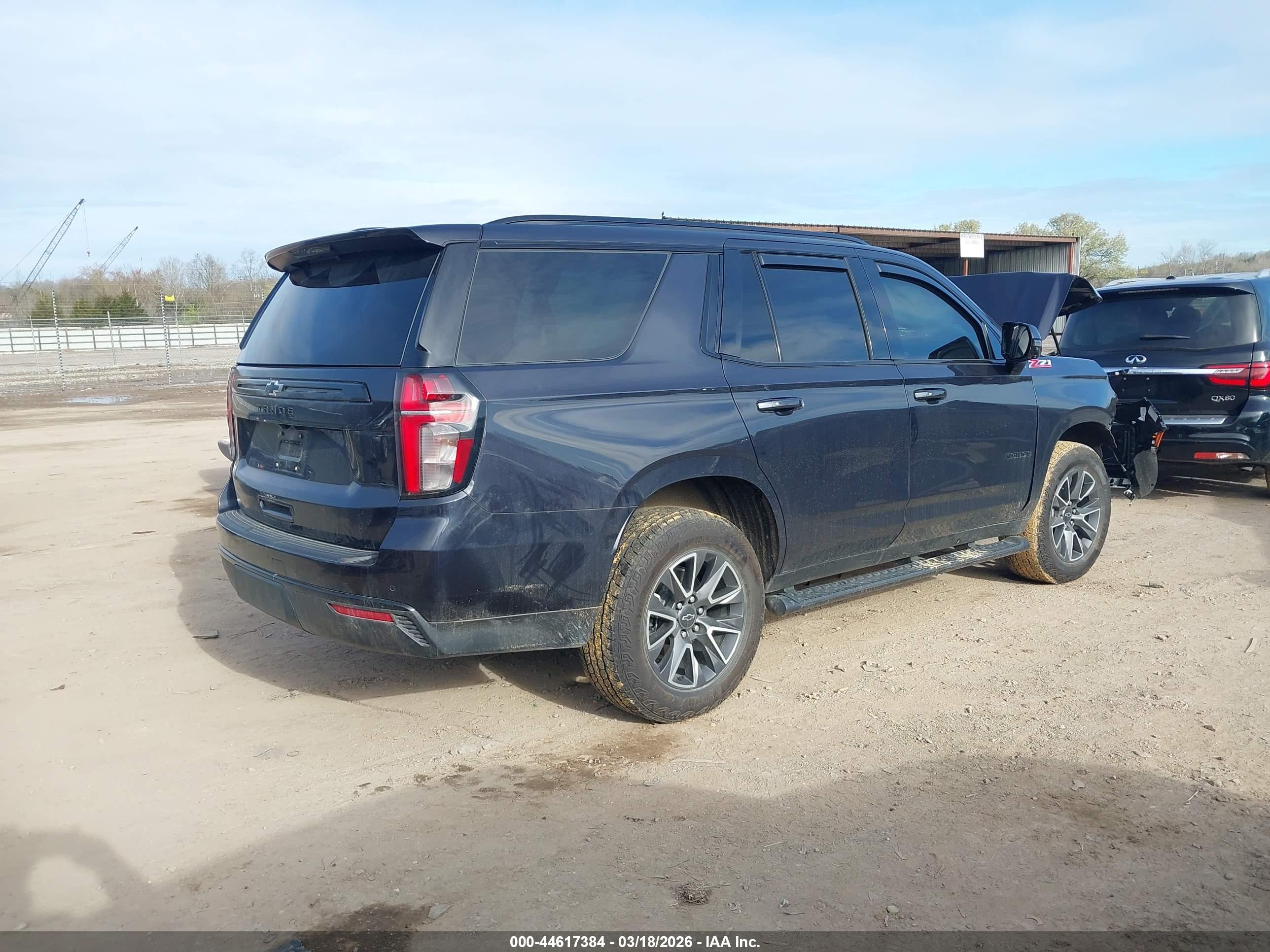 CHEVROLET TAHOE image 4