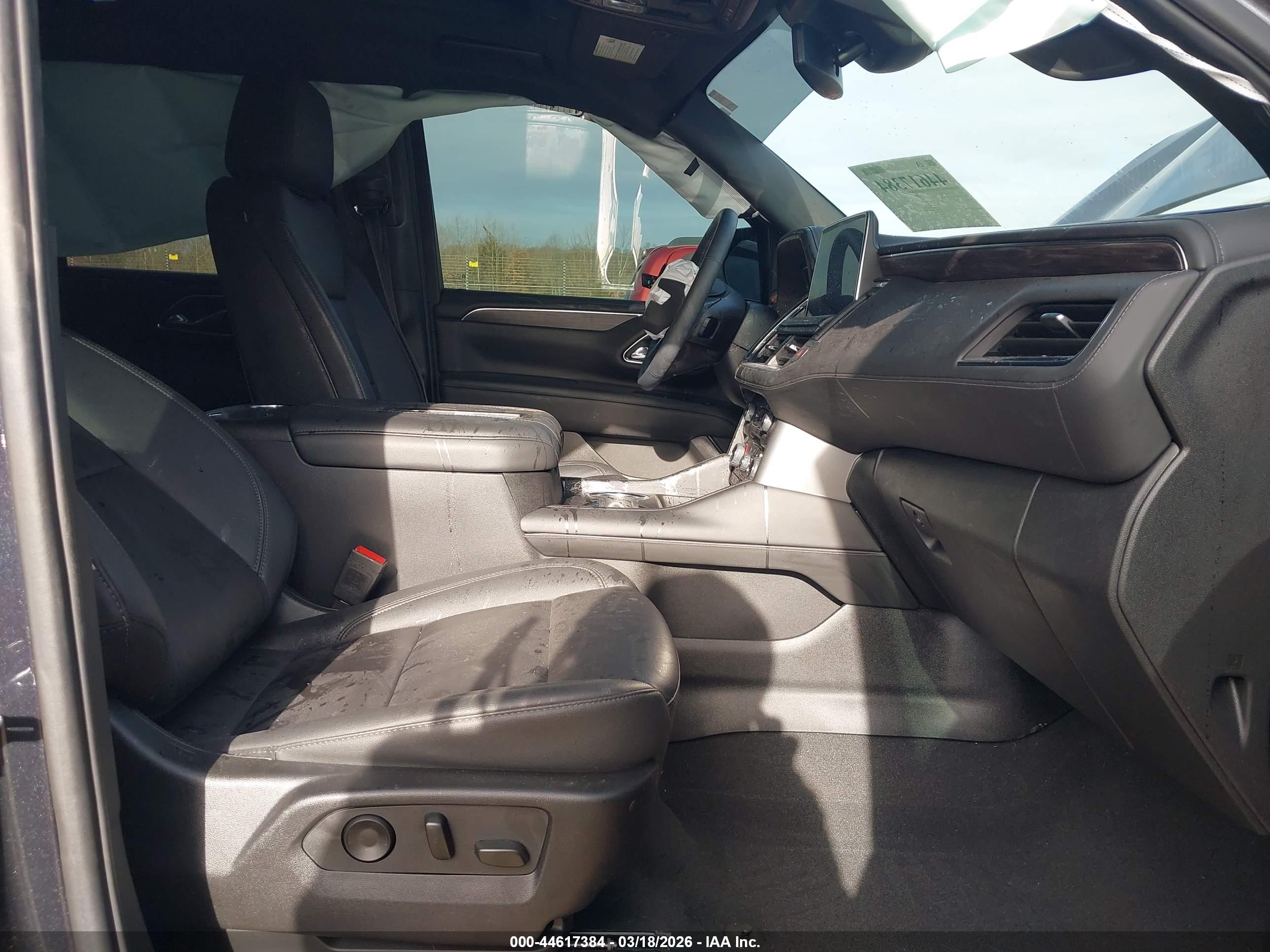 CHEVROLET TAHOE image 5