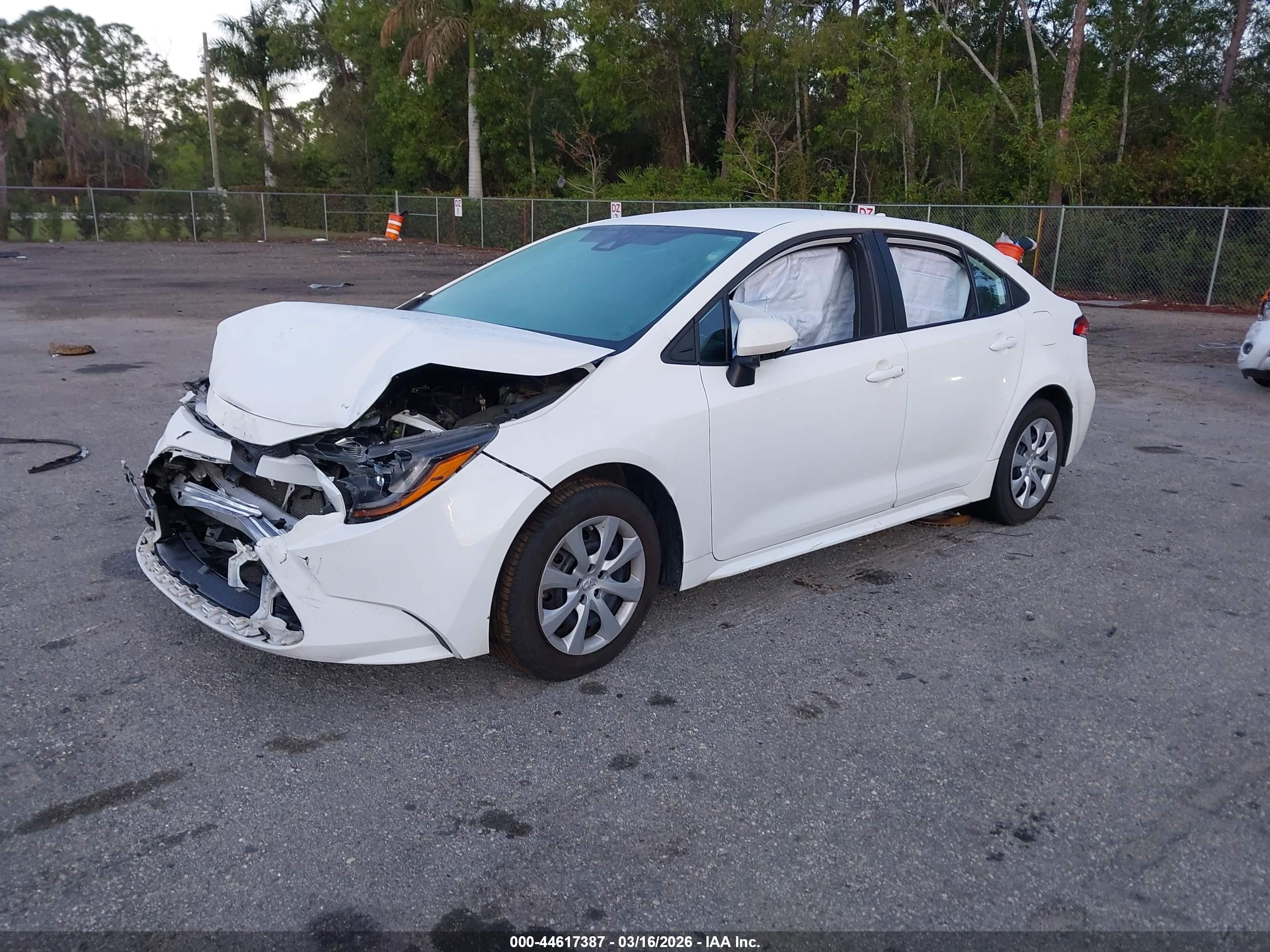 TOYOTA COROLLA image 2