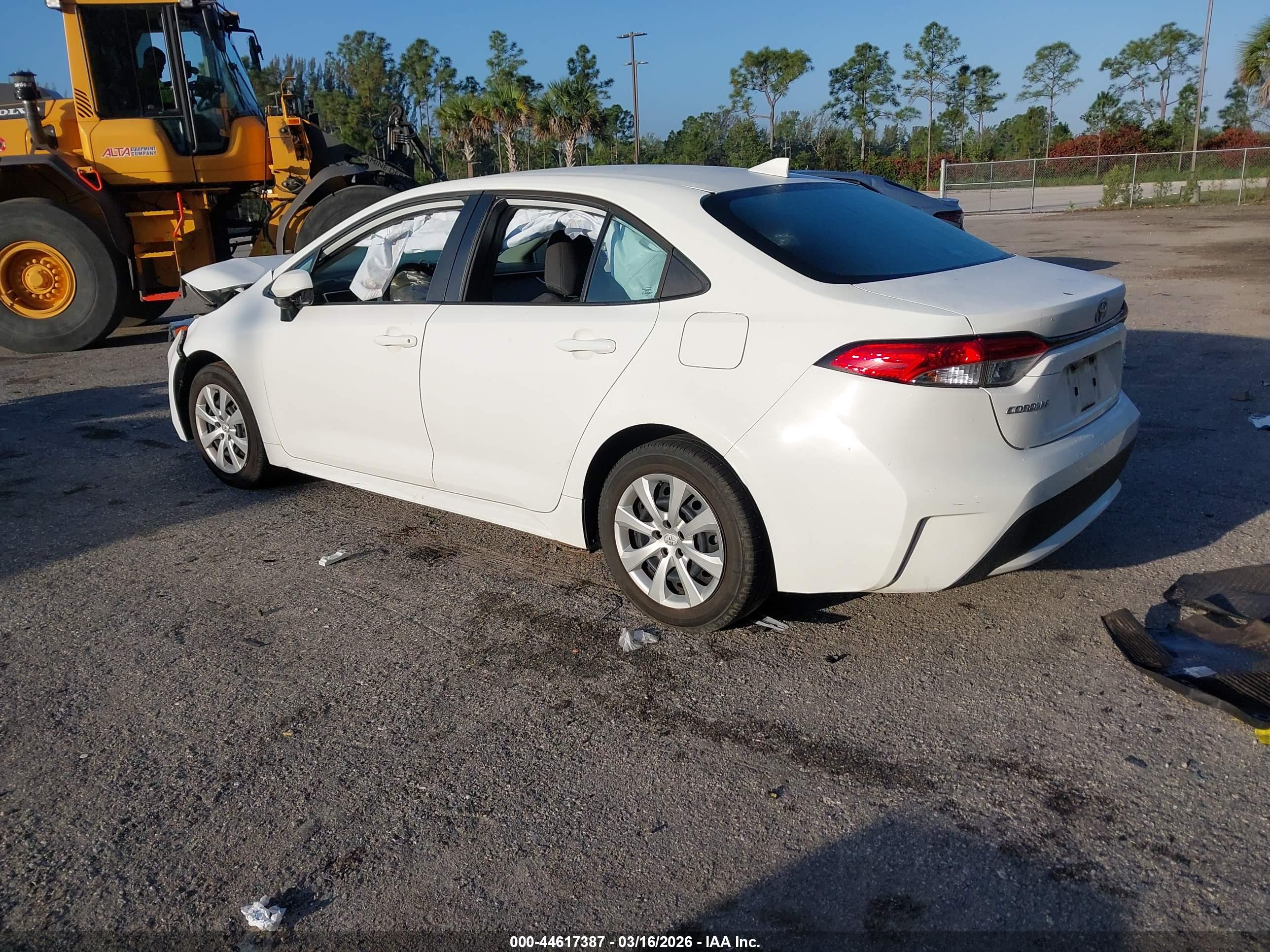 TOYOTA COROLLA image 3