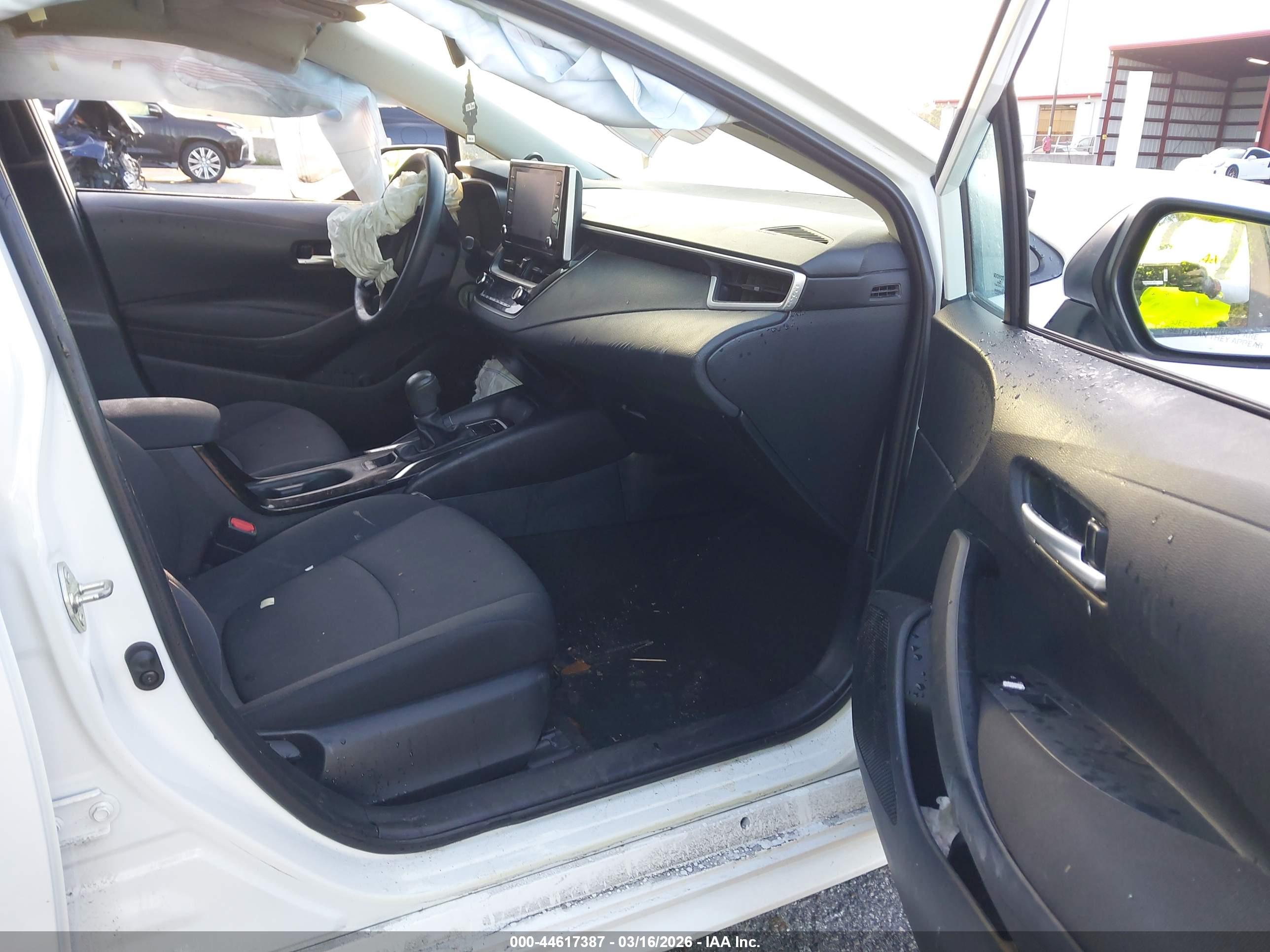 TOYOTA COROLLA image 5