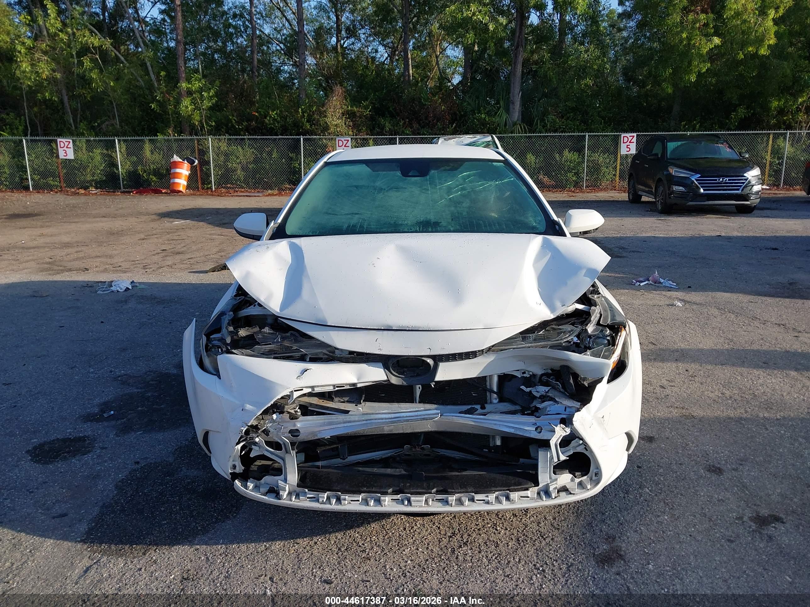 TOYOTA COROLLA image 6