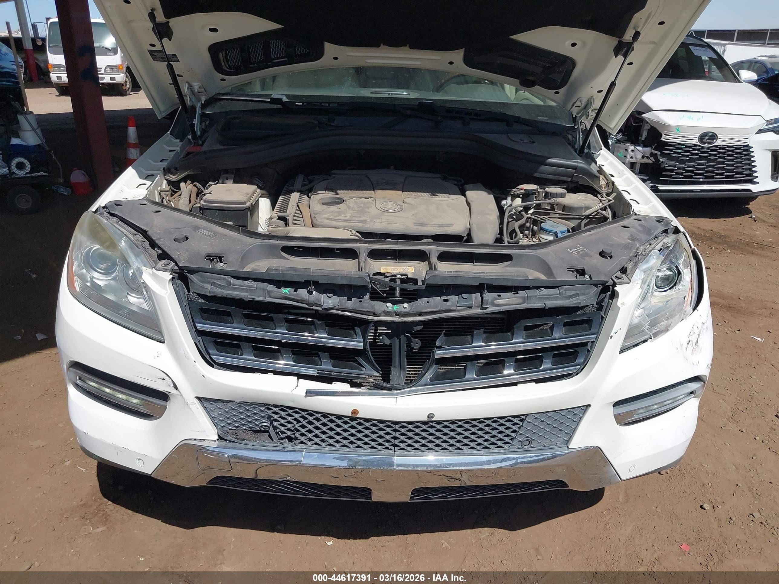 MERCEDES-BENZ ML image 10
