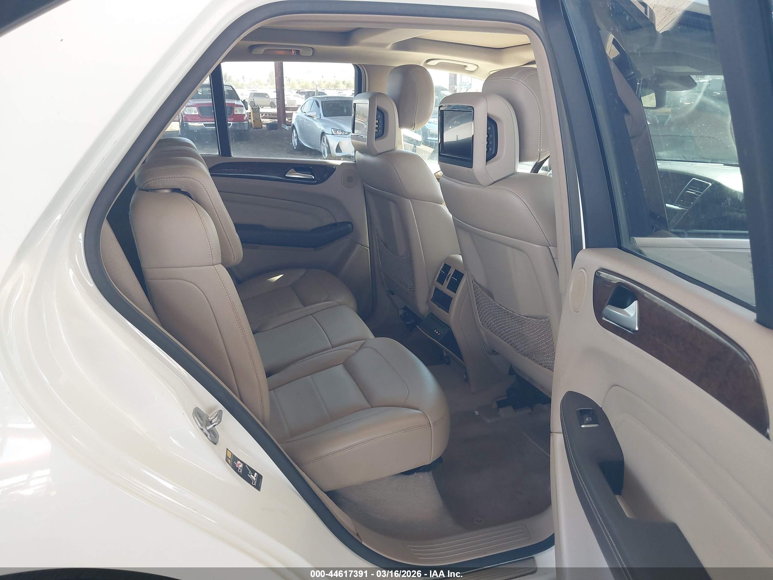 MERCEDES-BENZ ML image 8