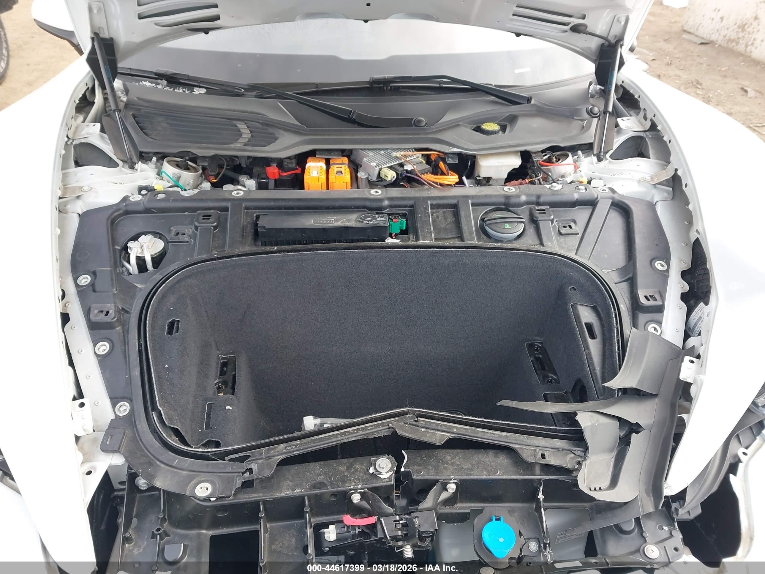 PORSCHE TAYCAN image 10