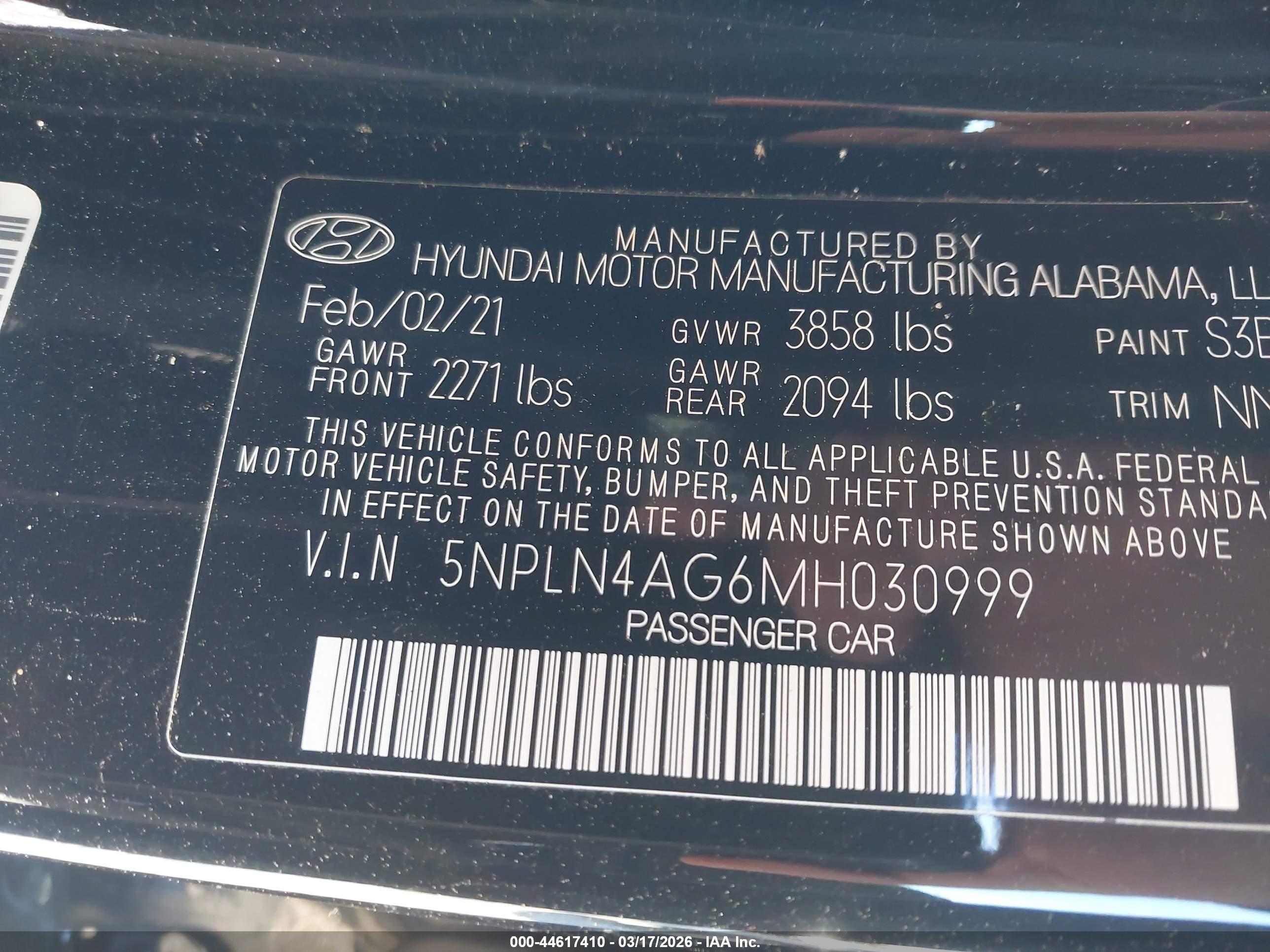 HYUNDAI ELANTRA image 9