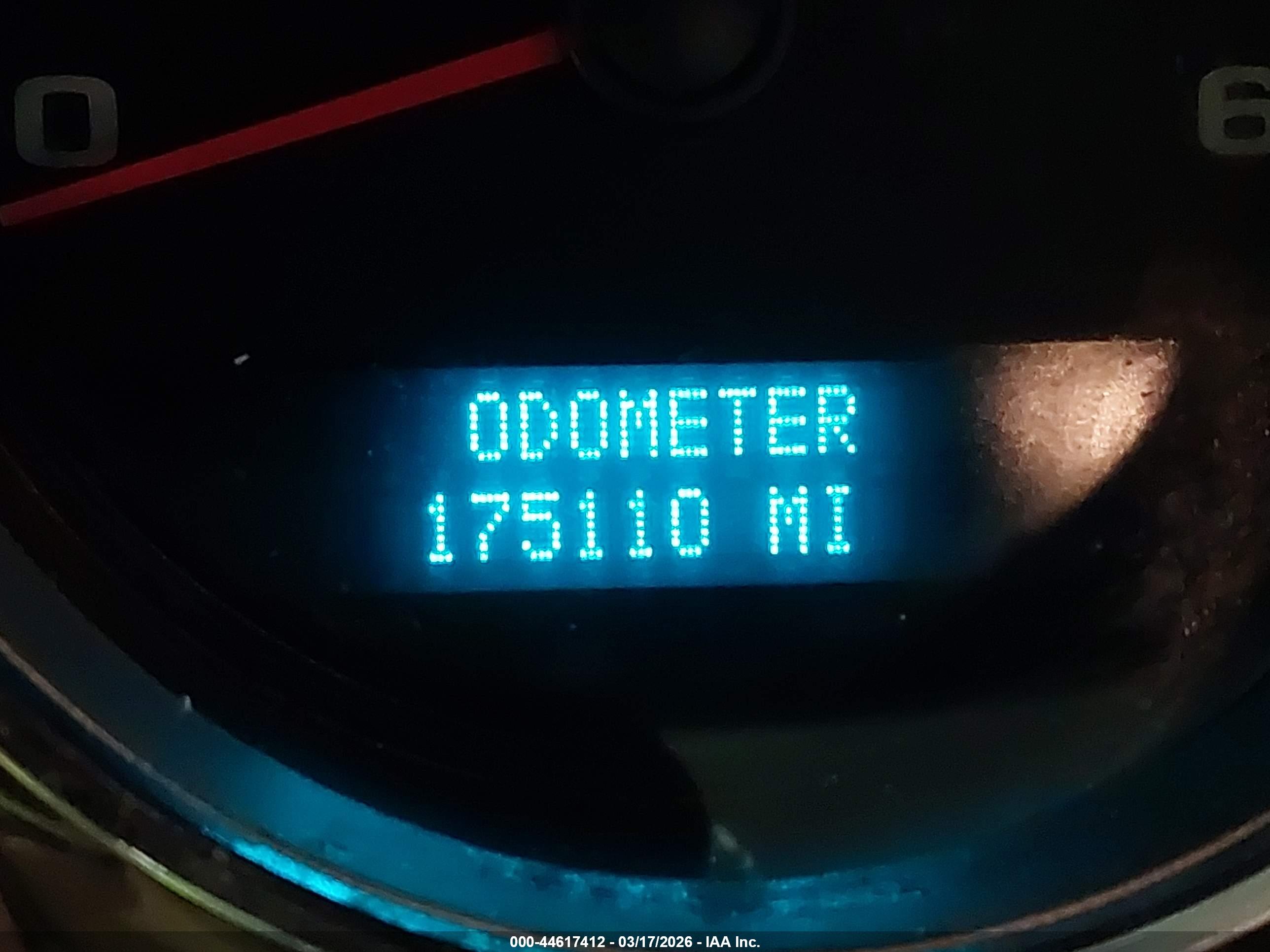CHEVROLET SILVERADO image 7