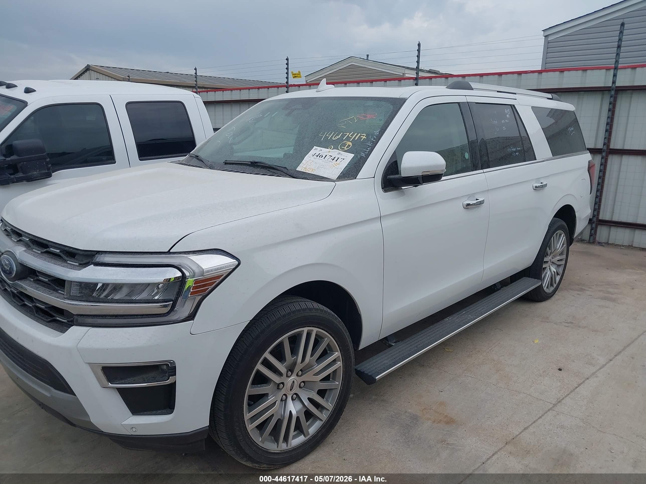 FORD EXPEDITION image 2