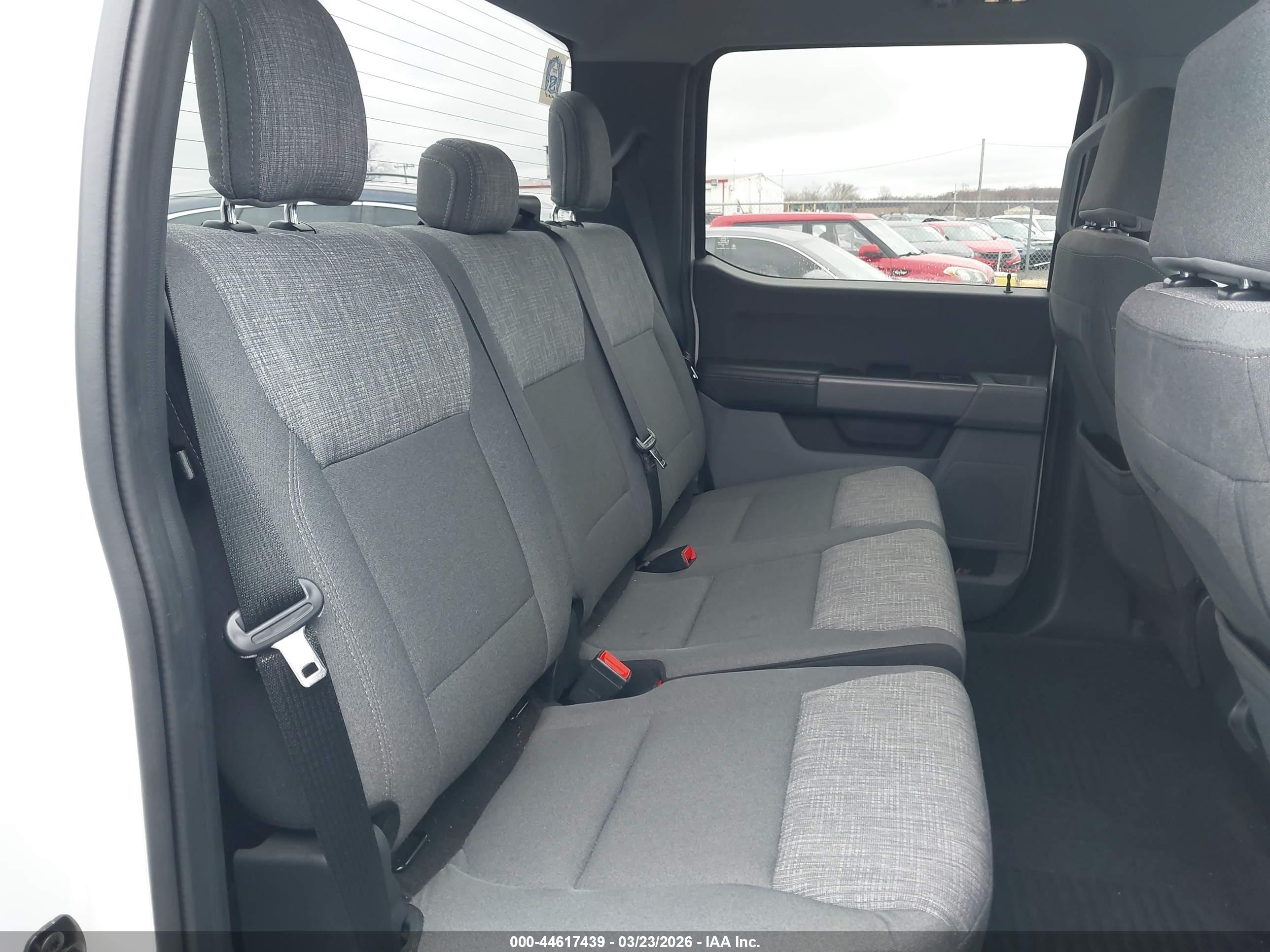 FORD F-150 image 8