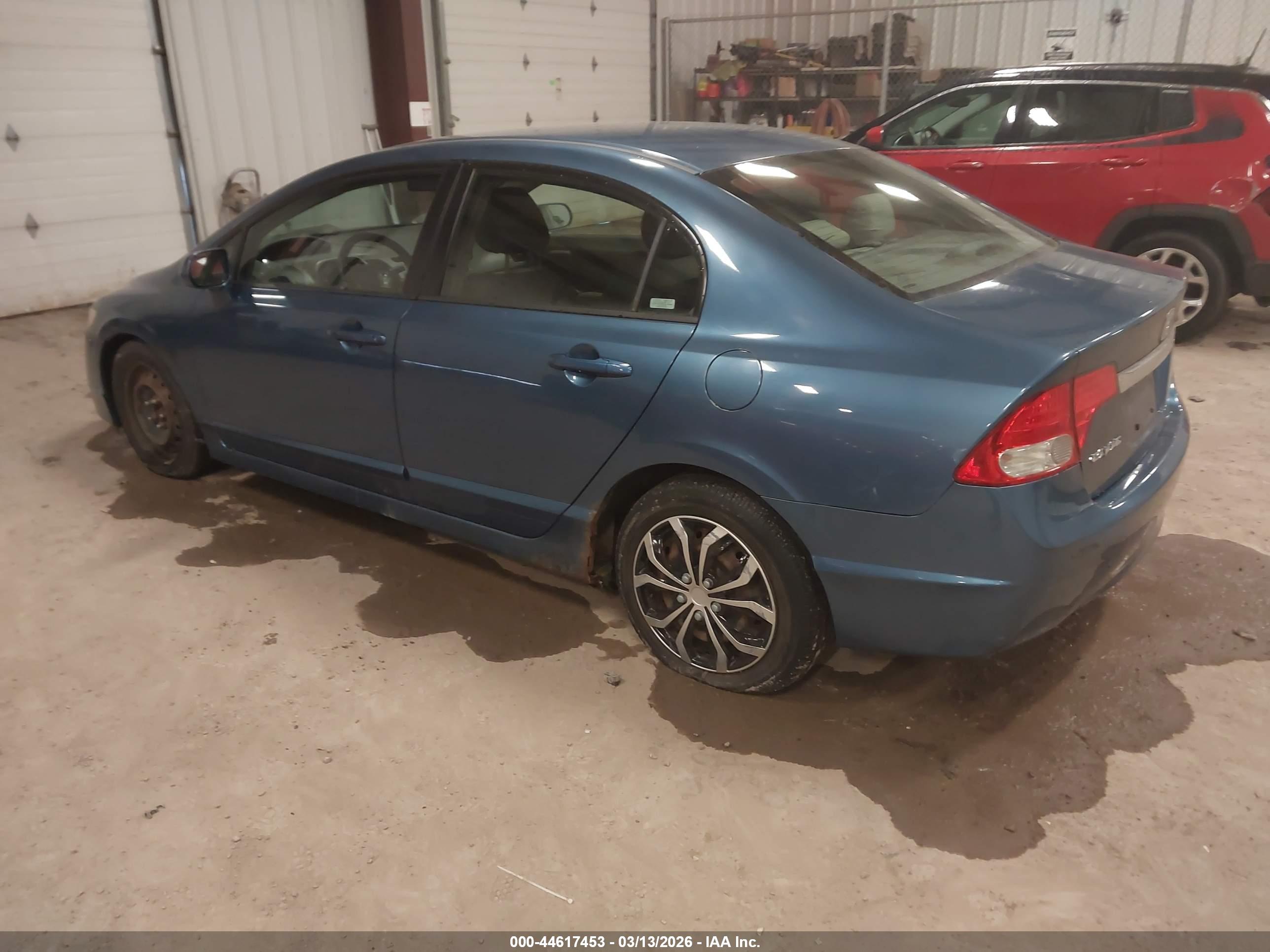 HONDA CIVIC image 3