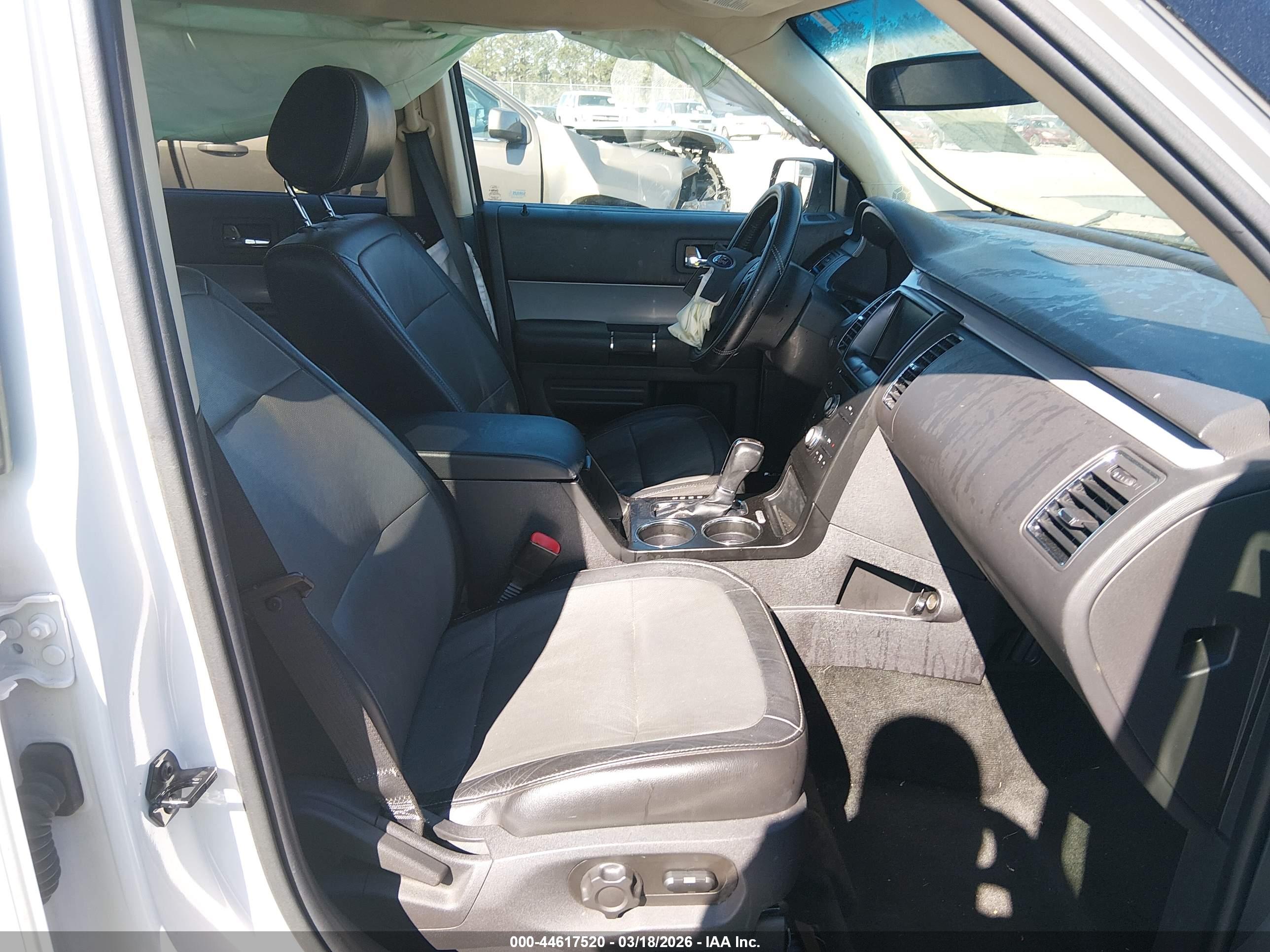FORD FLEX image 5