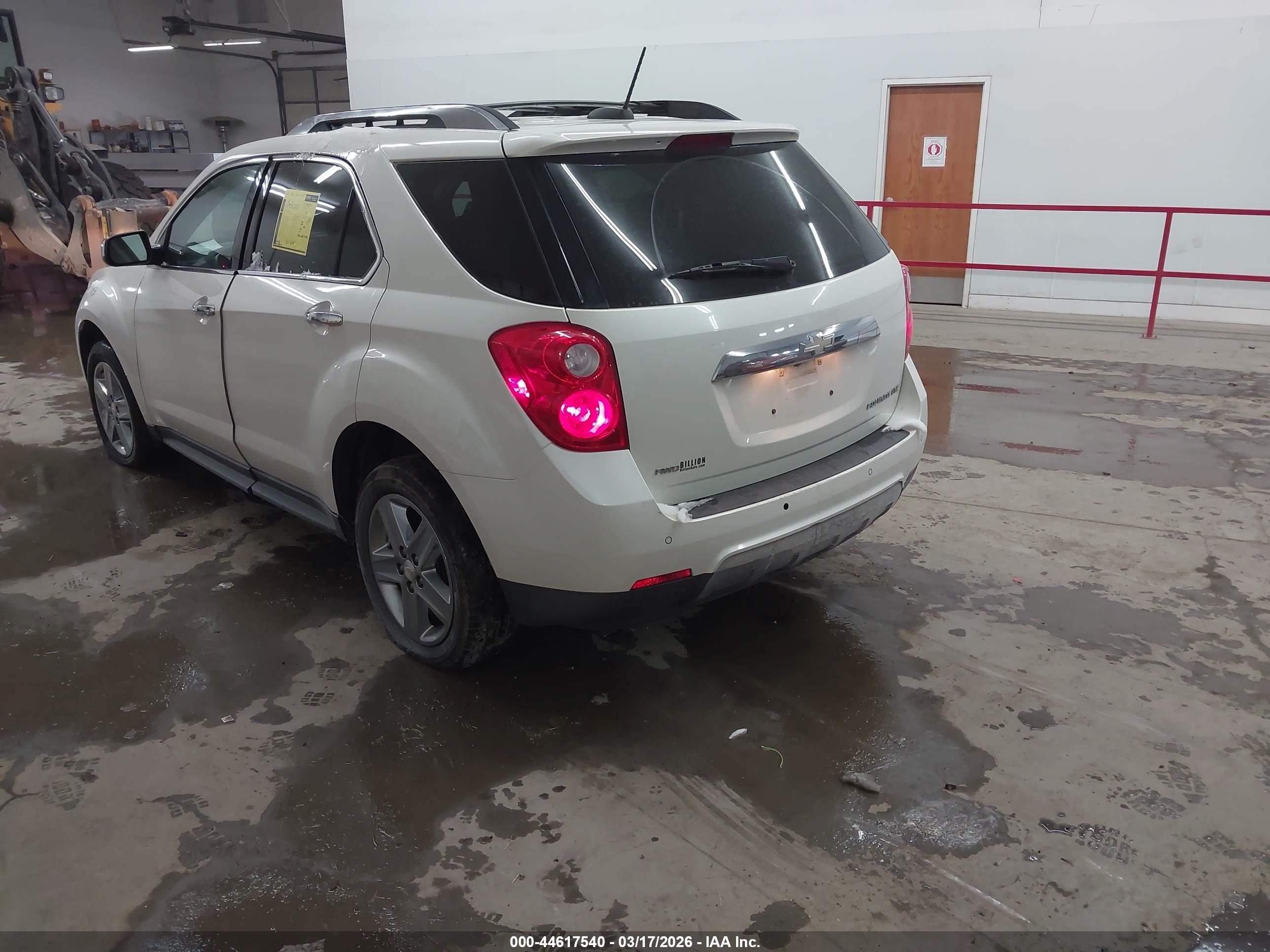 CHEVROLET EQUINOX image 3