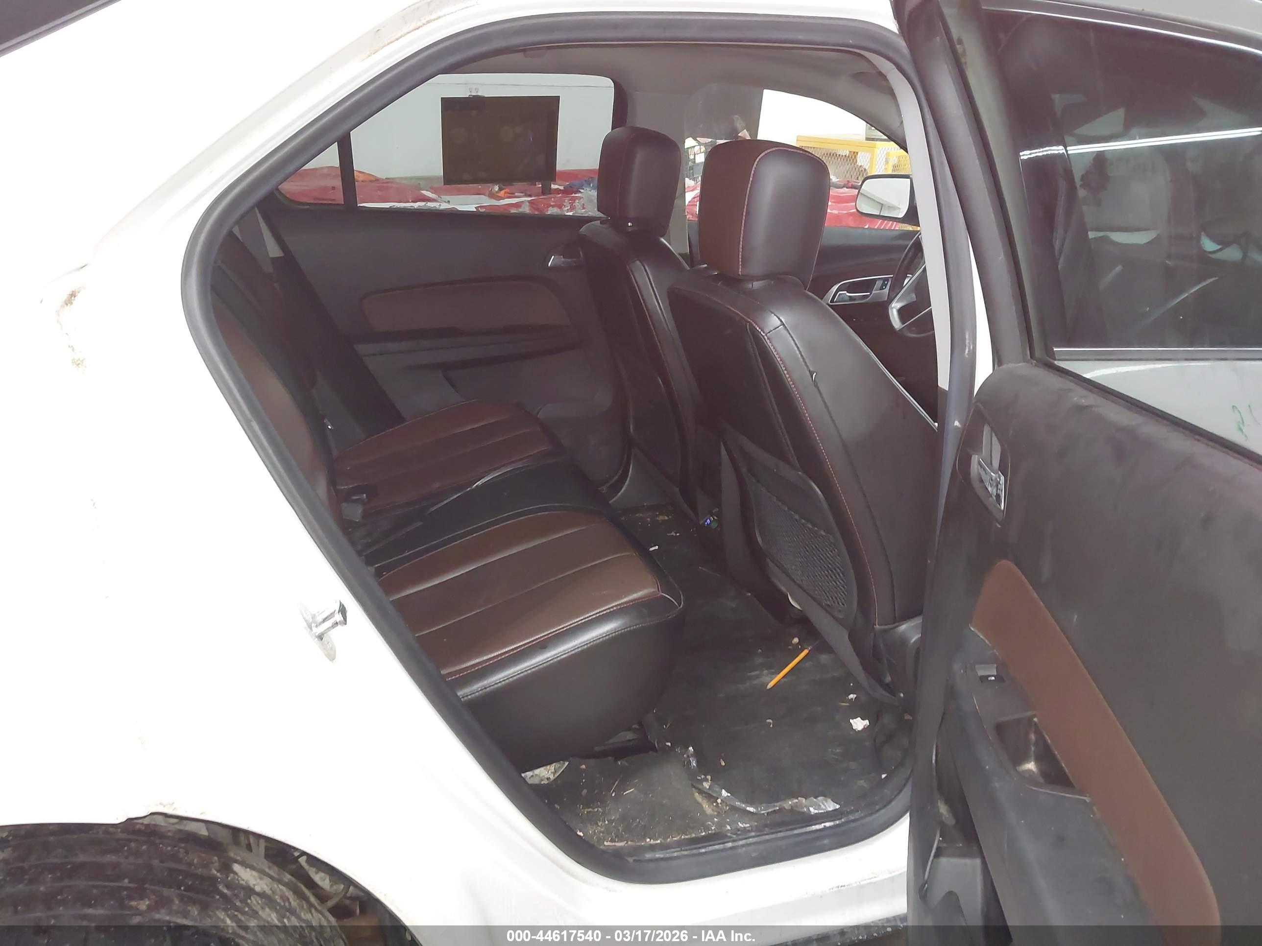 CHEVROLET EQUINOX image 8