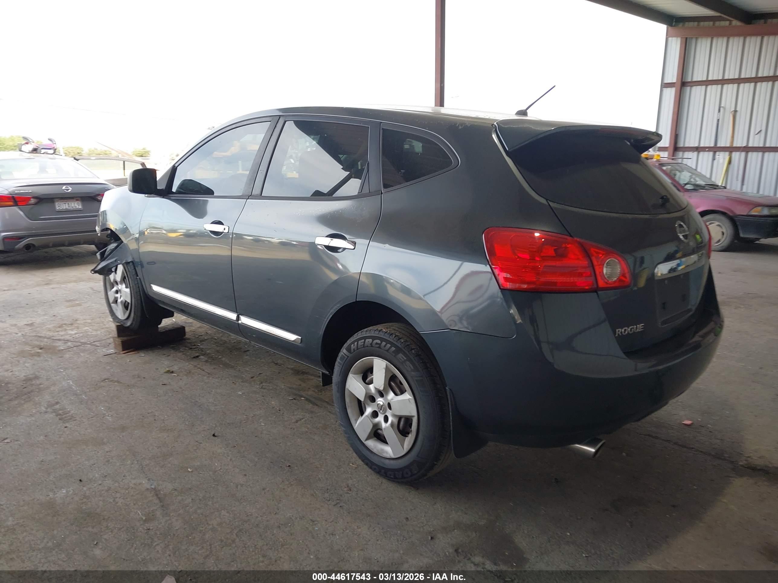 NISSAN ROGUE image 3