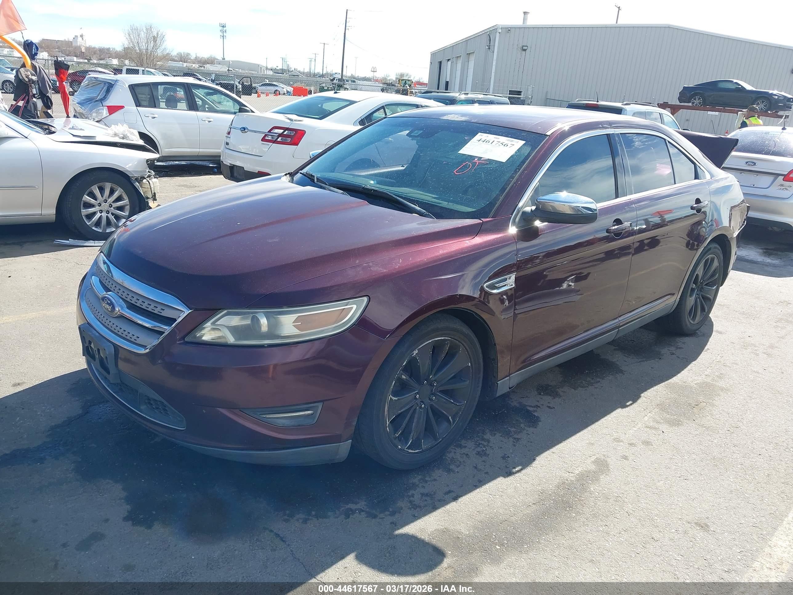 FORD TAURUS image 2