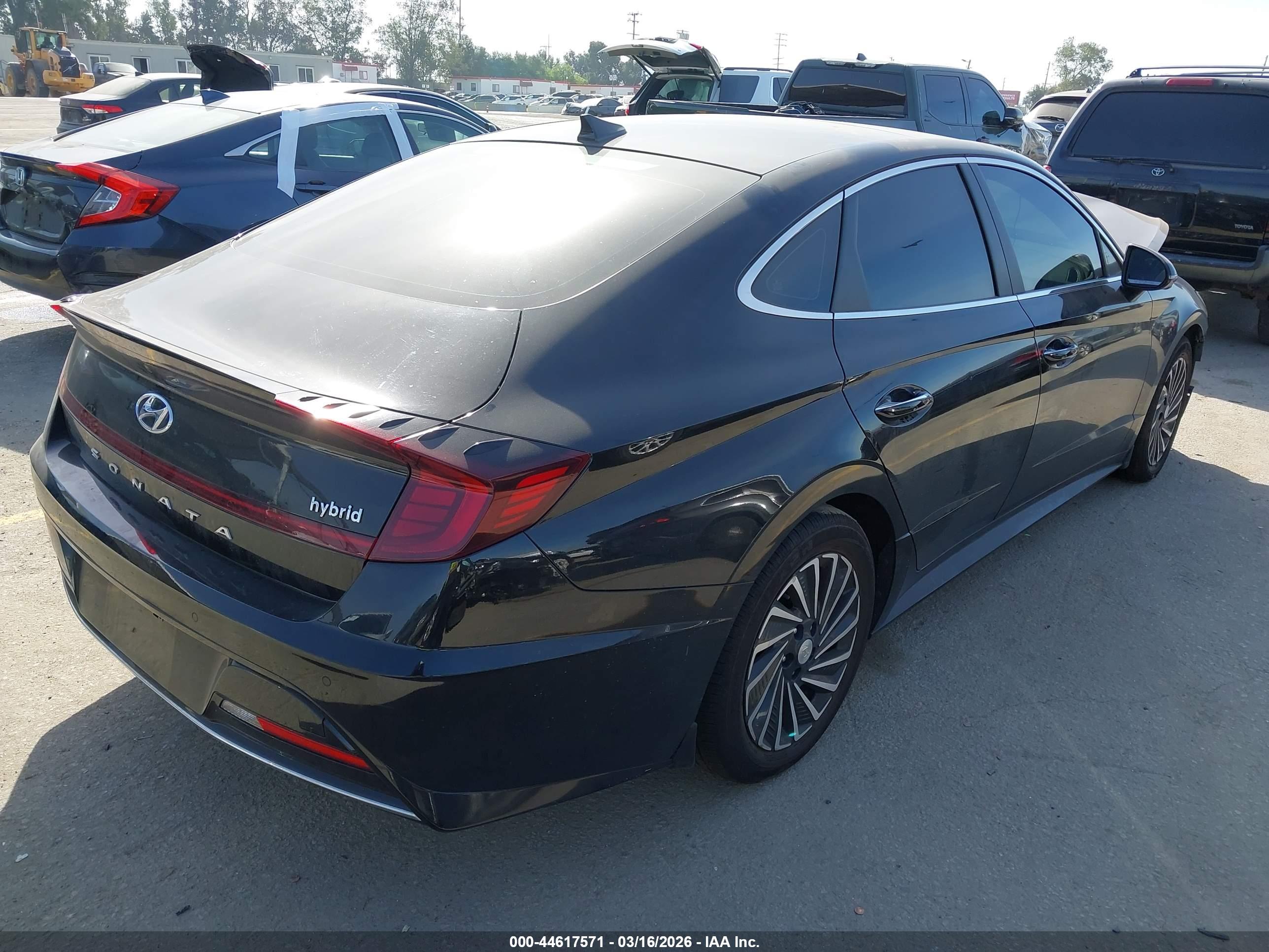 HYUNDAI SONATA image 4