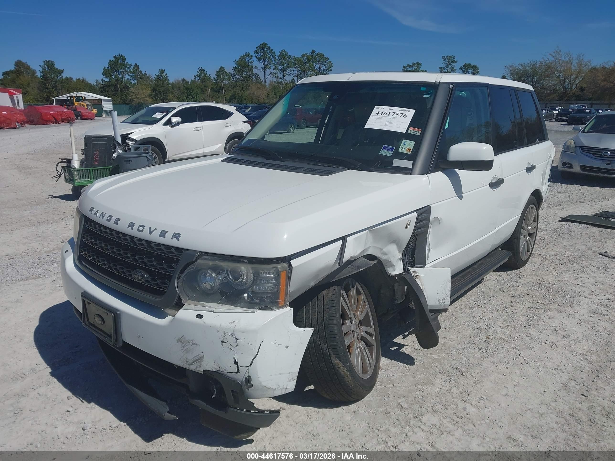 LAND ROVER image 2