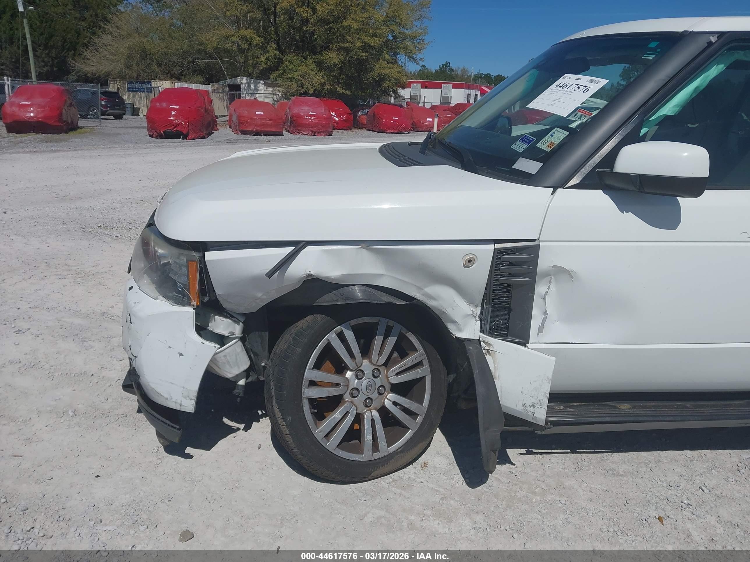 LAND ROVER image 6