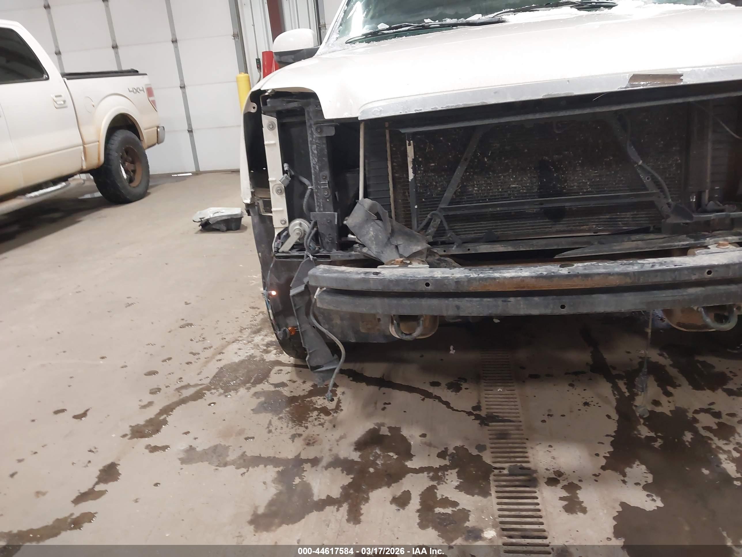 GMC YUKON image 6