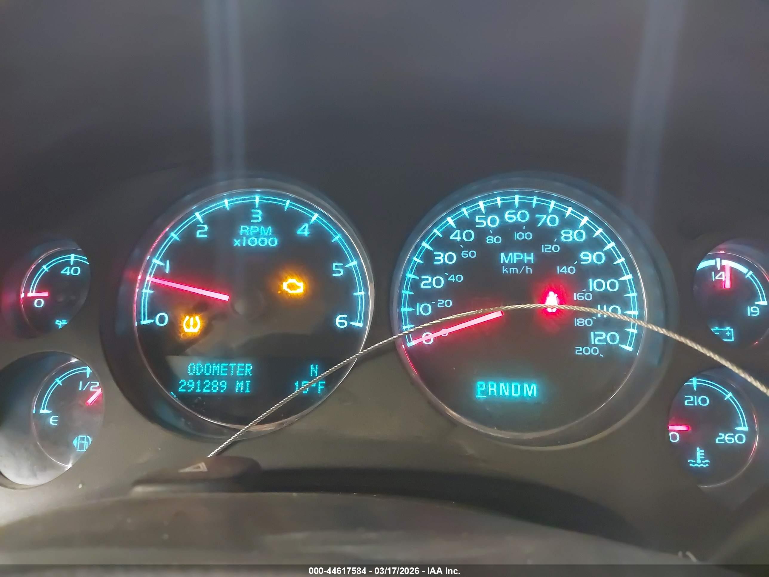 GMC YUKON image 7
