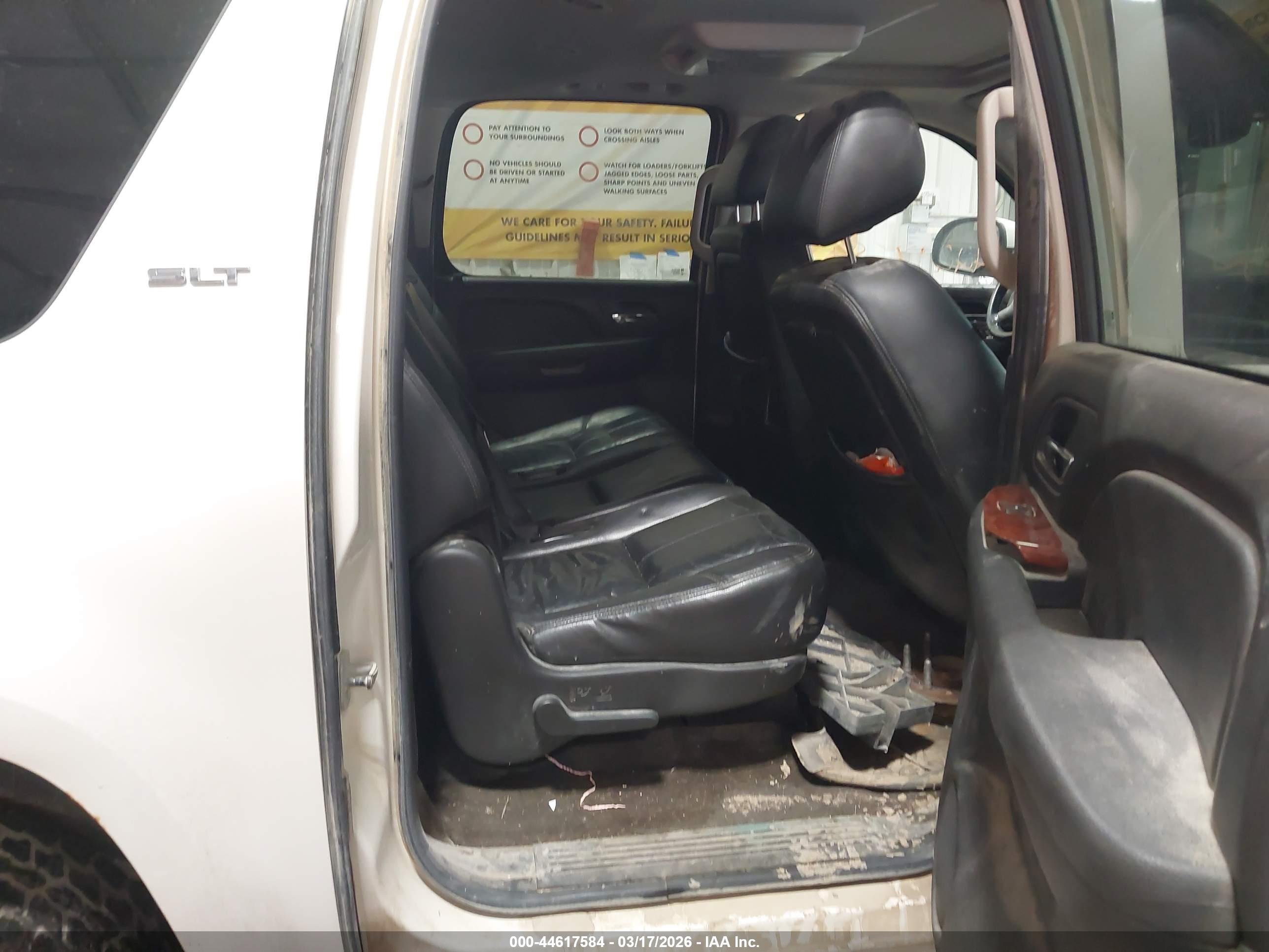 GMC YUKON image 8
