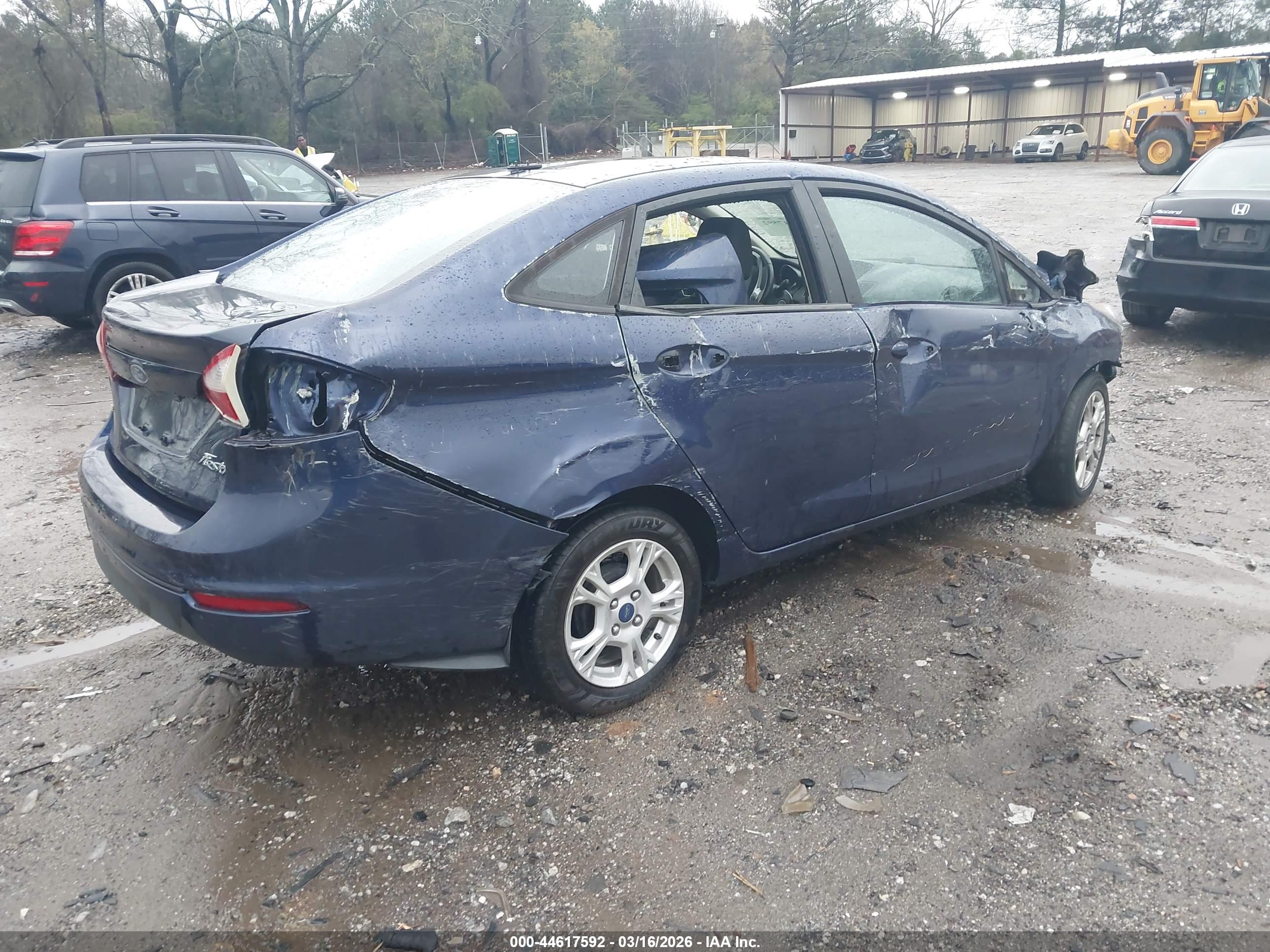 FORD FIESTA image 4