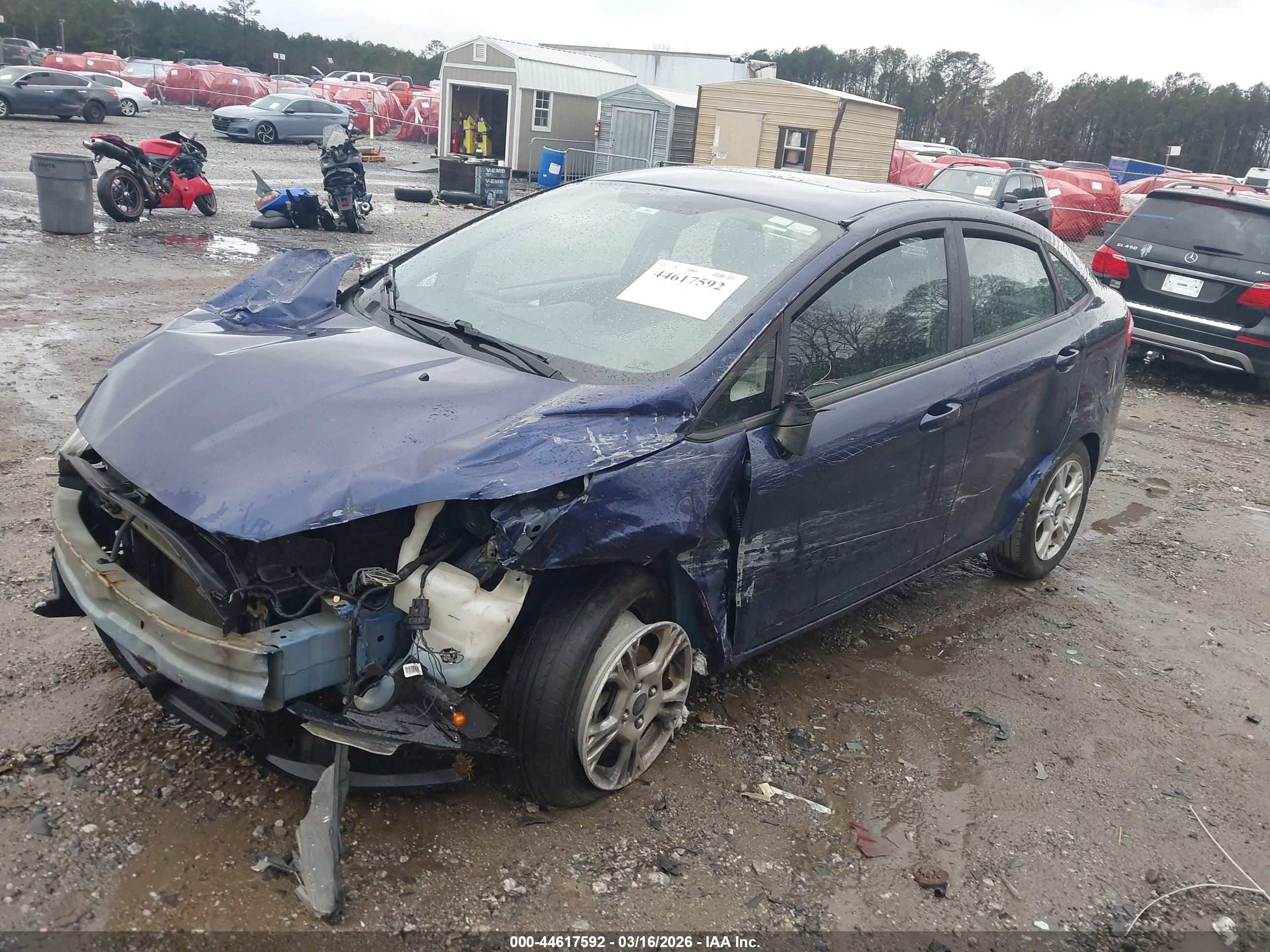 FORD FIESTA image 6