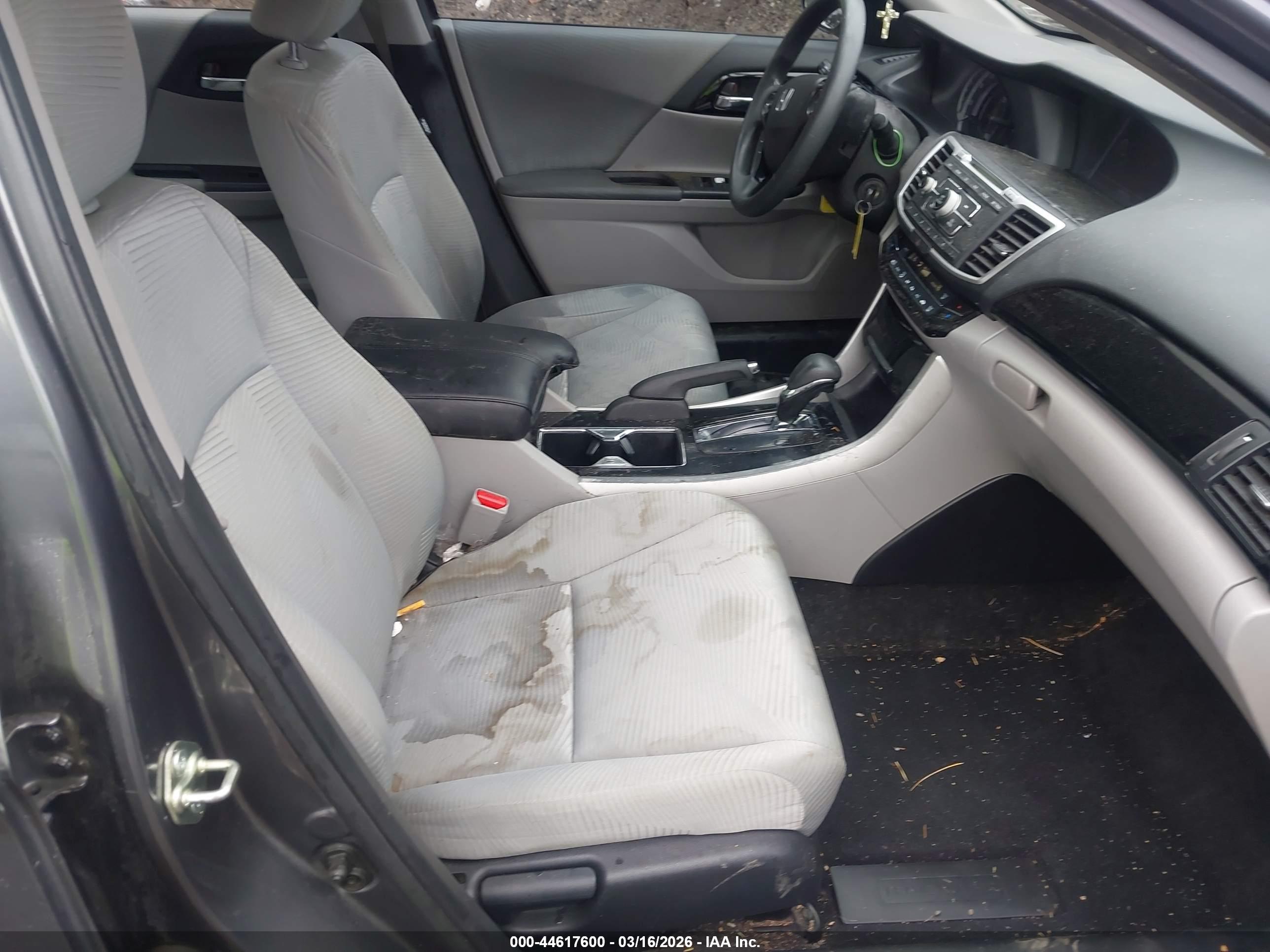 HONDA ACCORD image 5