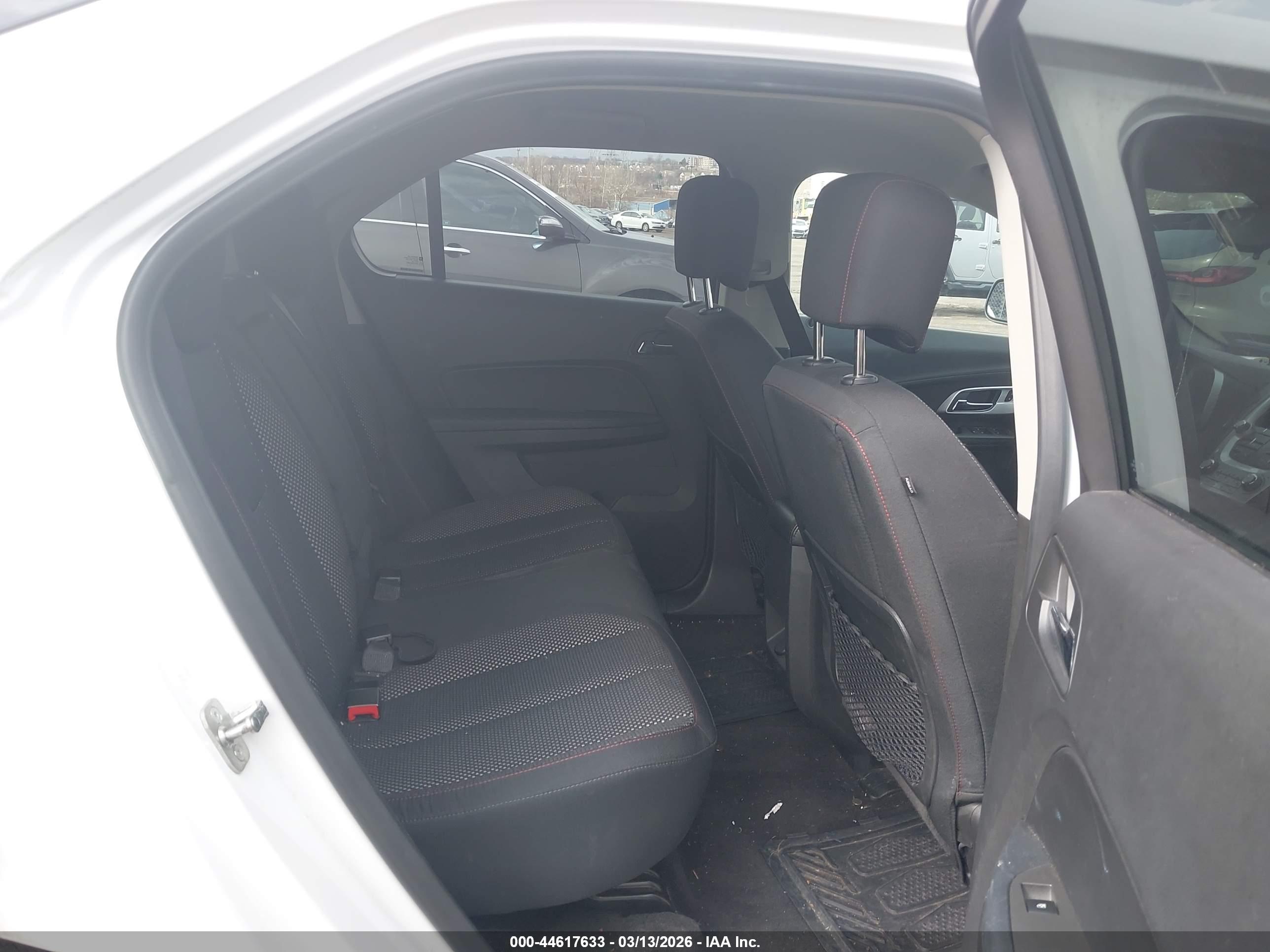 CHEVROLET EQUINOX image 8