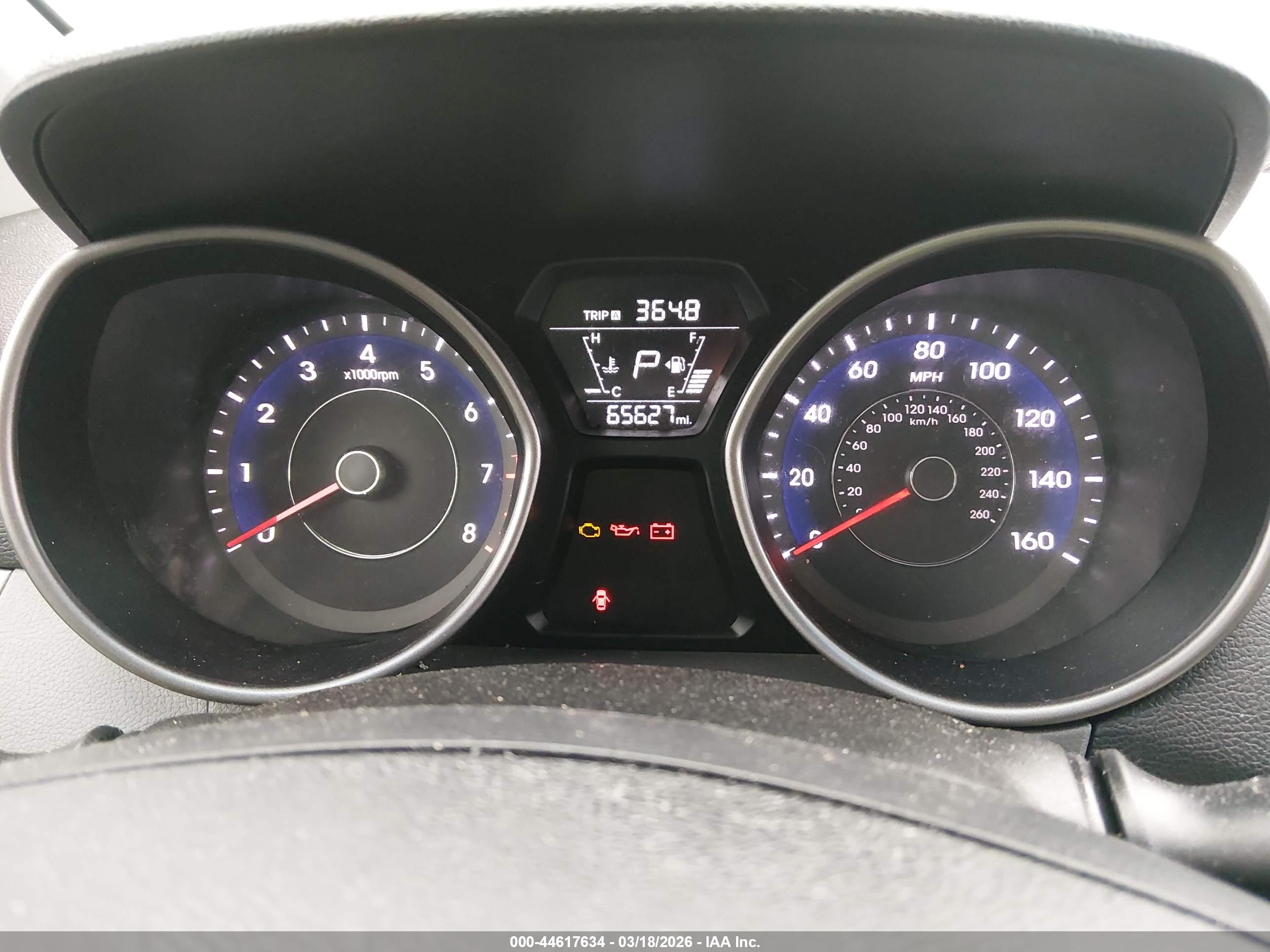 HYUNDAI ELANTRA image 7