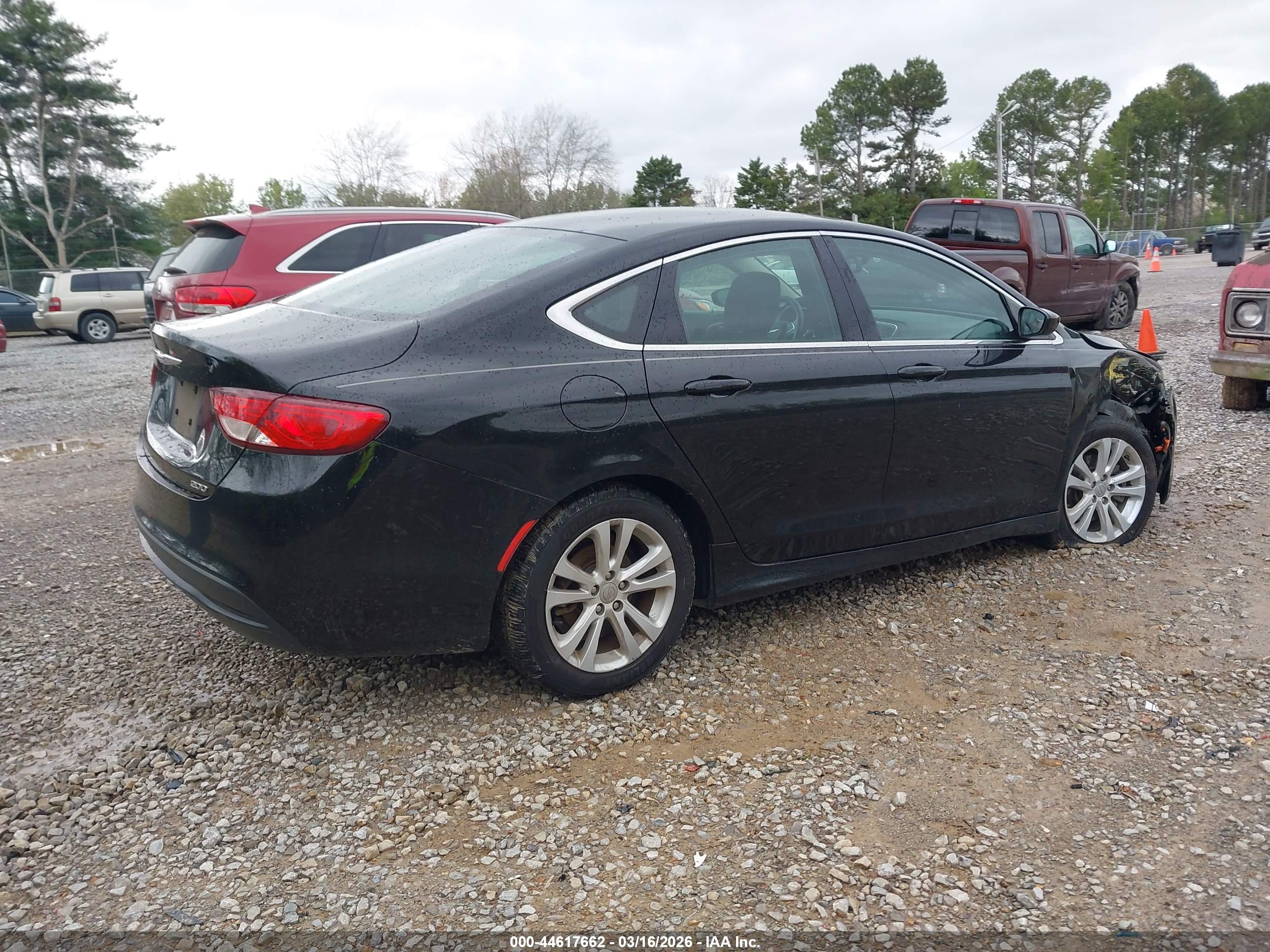 CHRYSLER 200 image 4