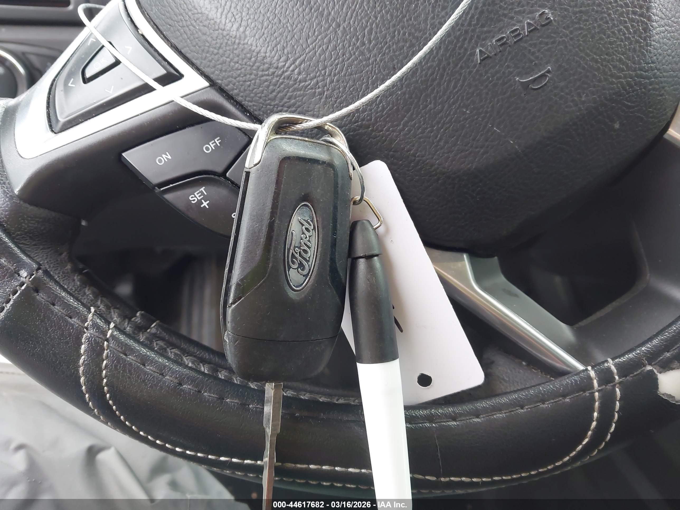 FORD FUSION image 11