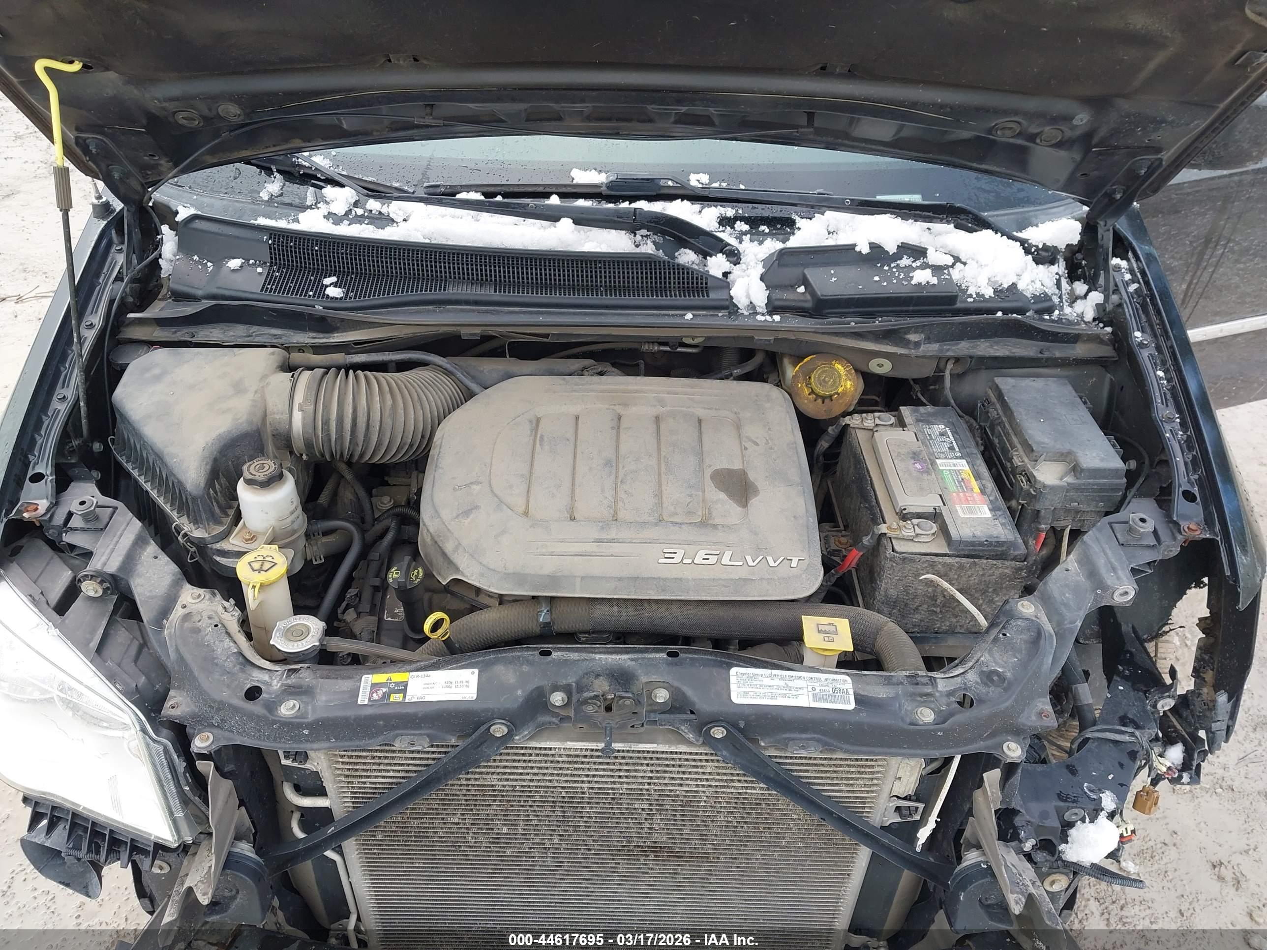 CHRYSLER TOWN image 10
