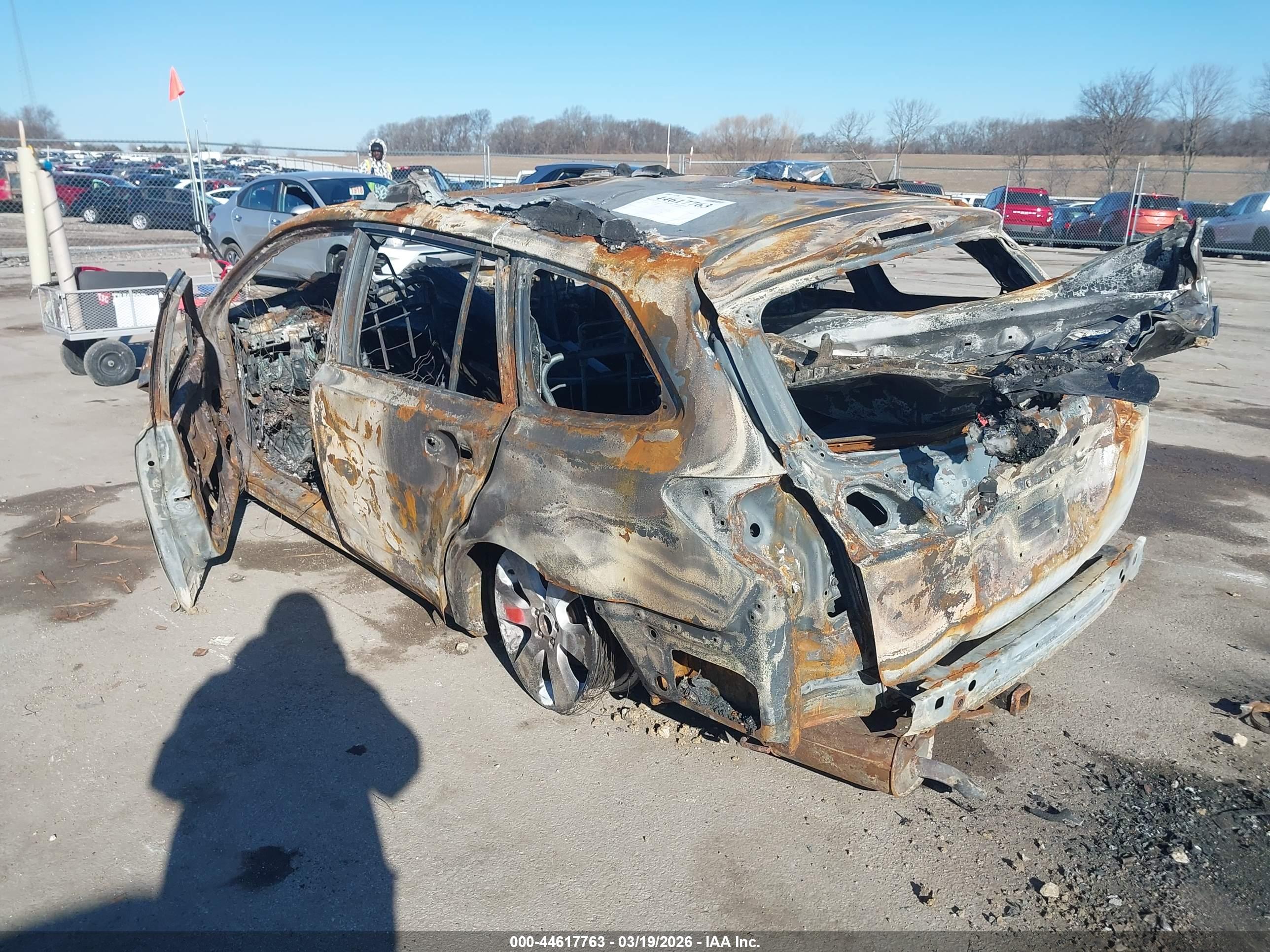SUBARU OUTBACK image 3