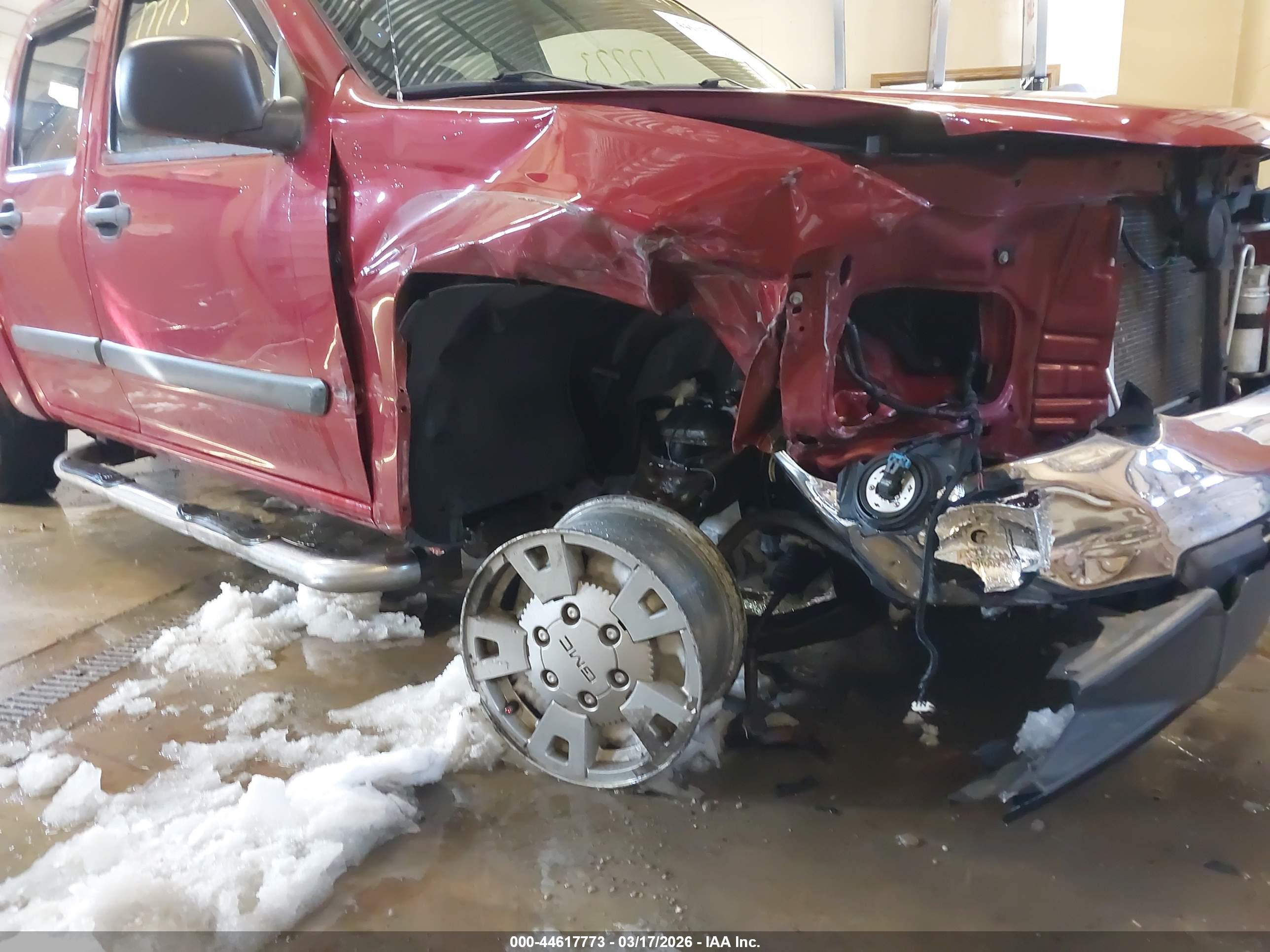 GMC CANYON image 6