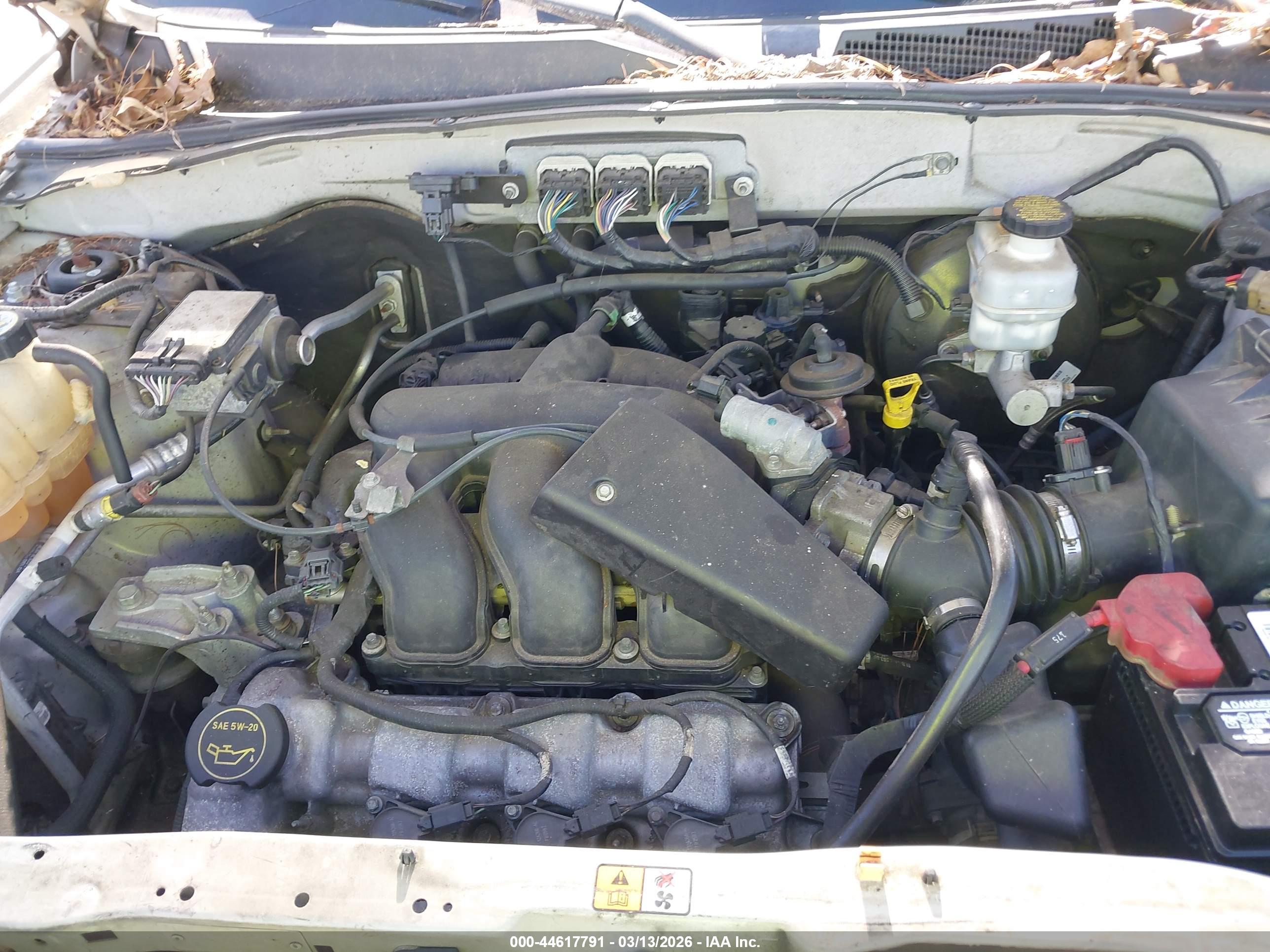 FORD ESCAPE image 10