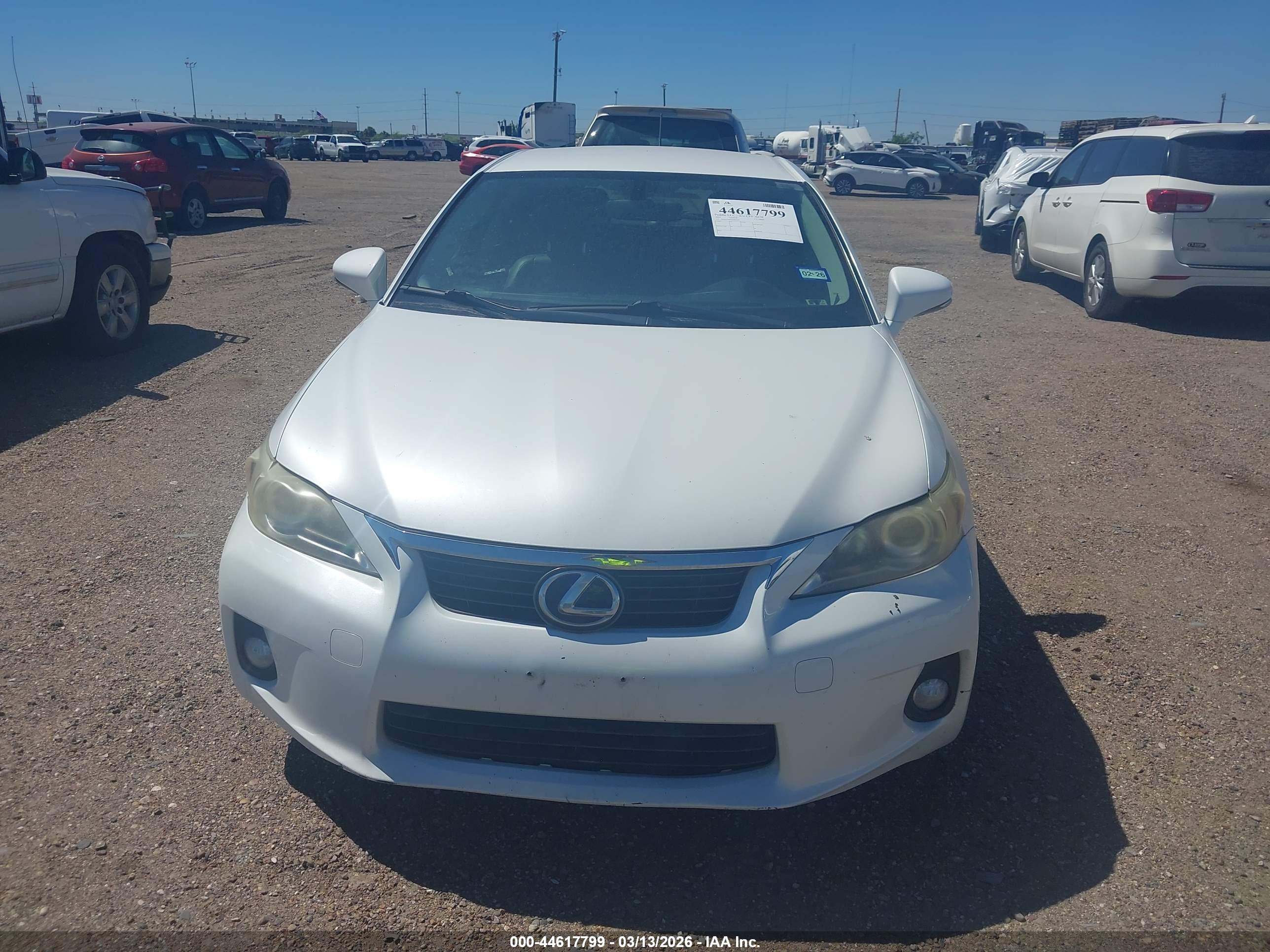 LEXUS CT image 6
