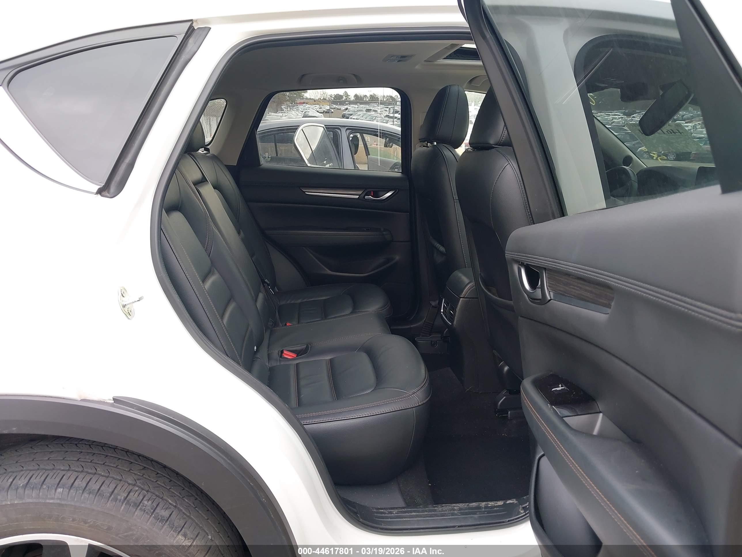 MAZDA CX-5 image 8