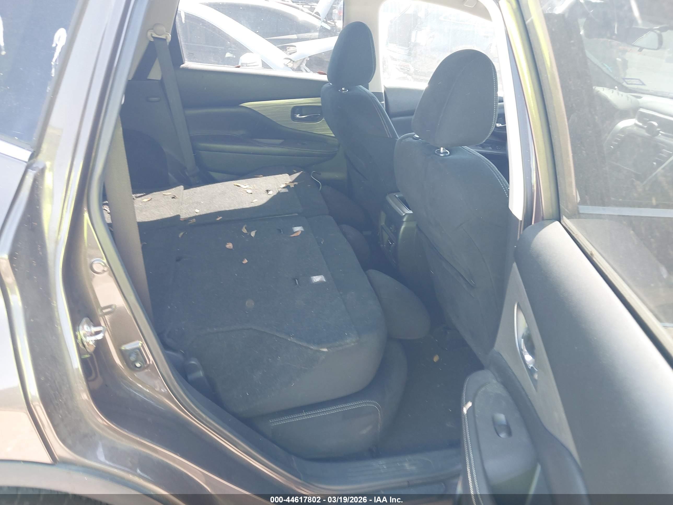 NISSAN MURANO image 8
