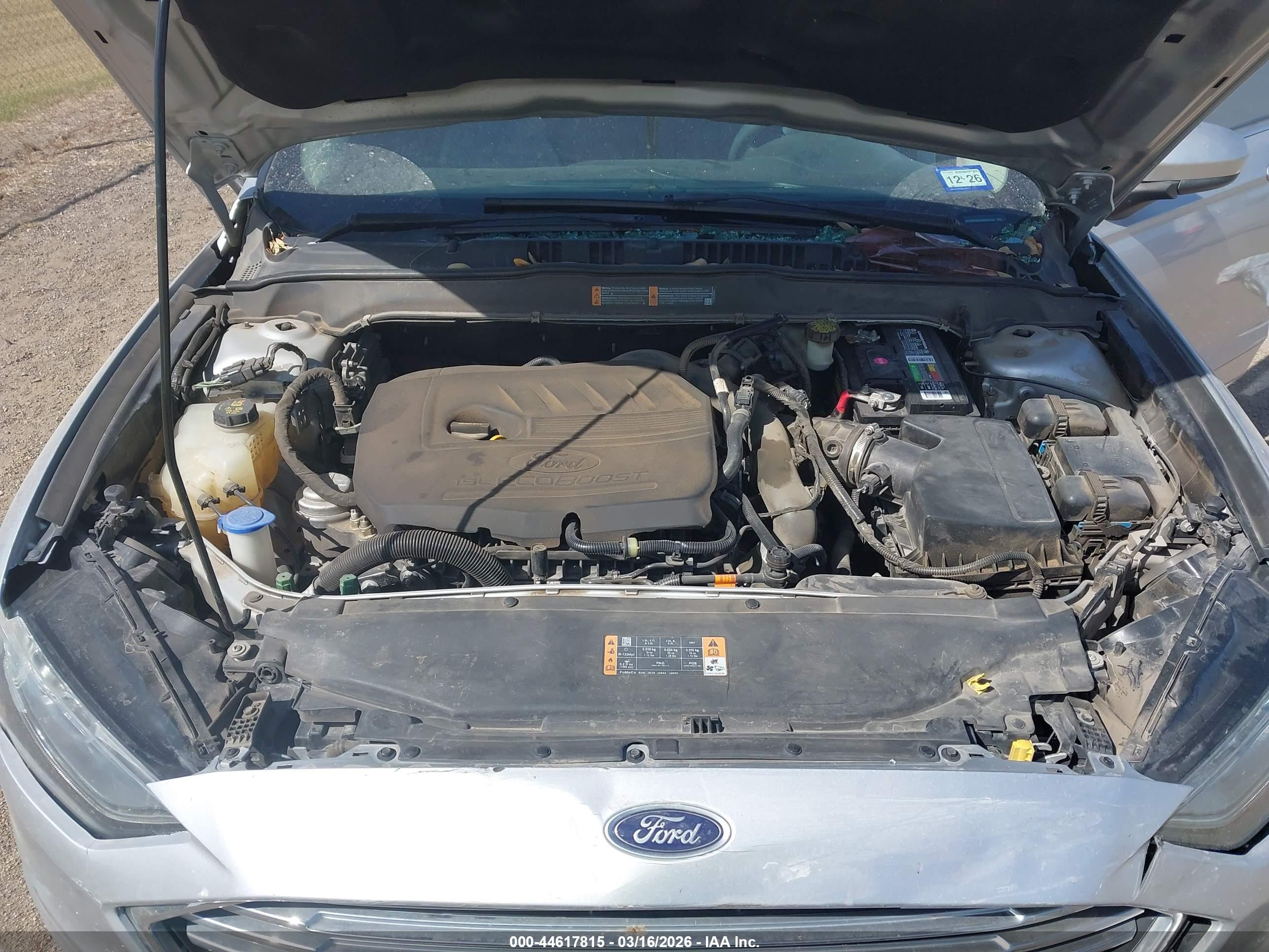 FORD FUSION image 10