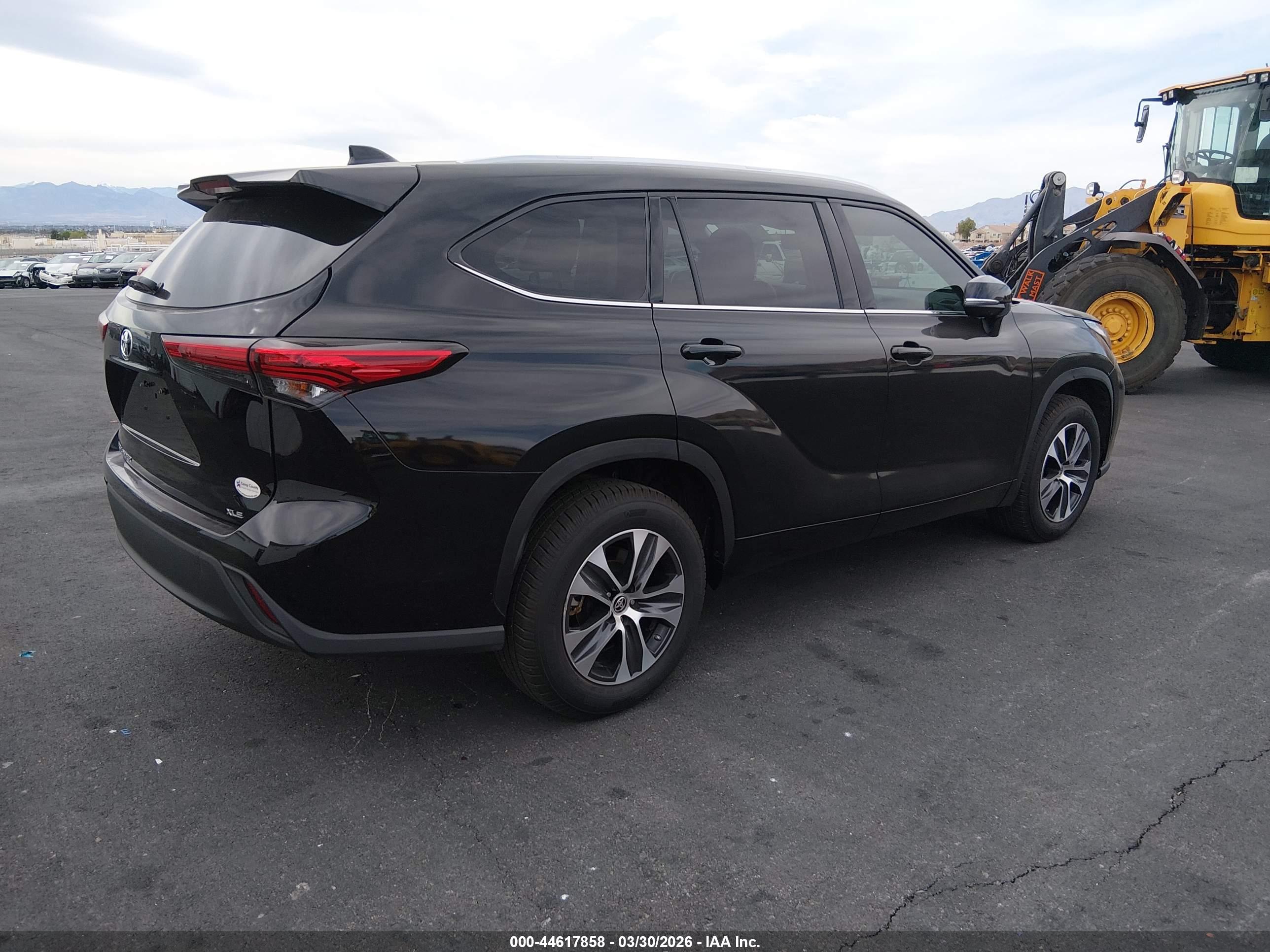 TOYOTA HIGHLANDER image 4